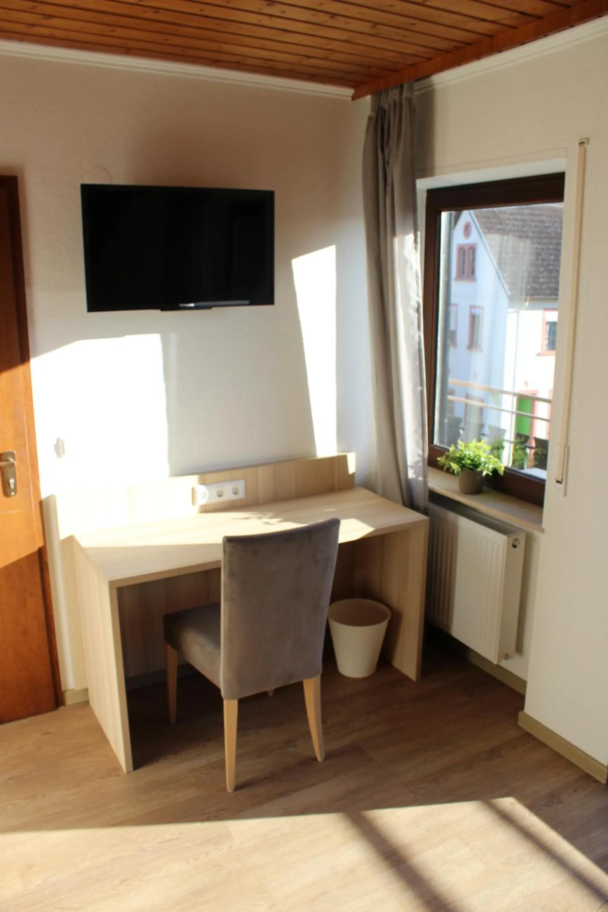 Day in Gasthof und Pension zum Löwen