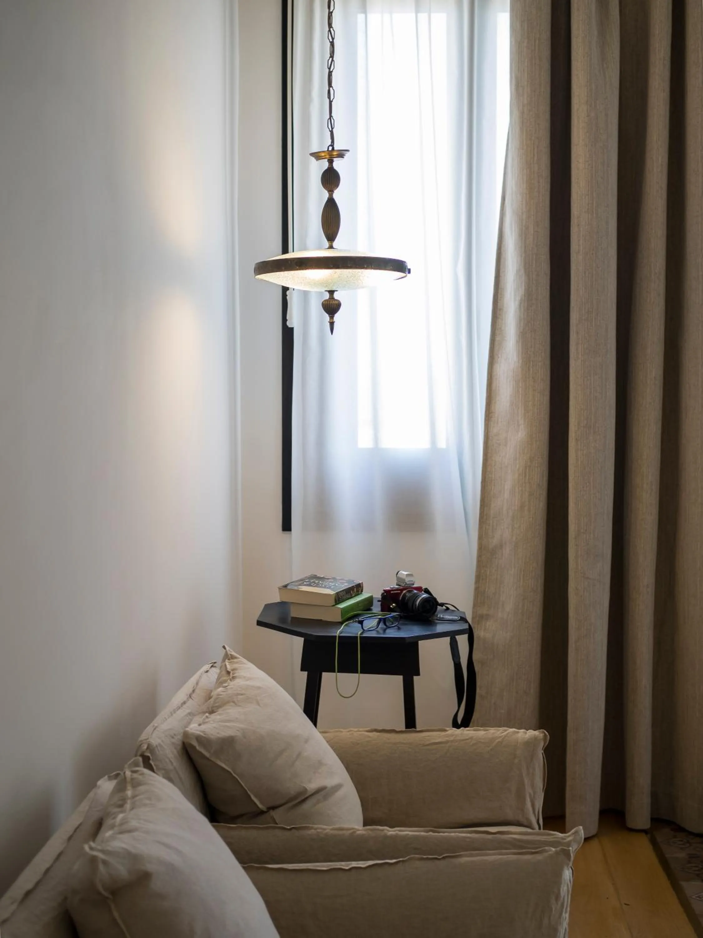 Decorative detail in Talè Restaurant & Suite