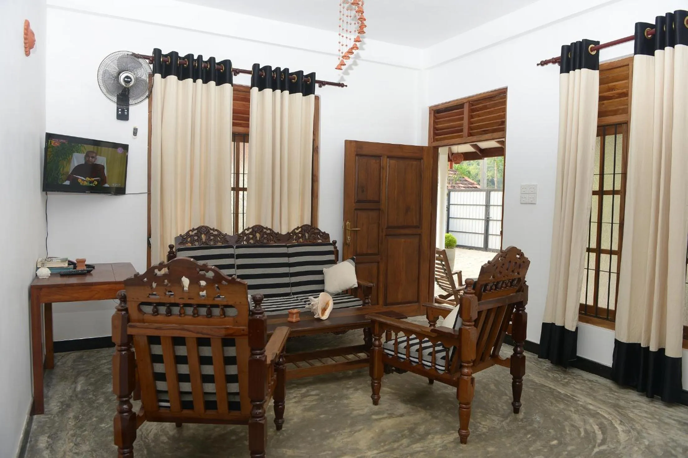 Area and facilities in Eagle Homestay