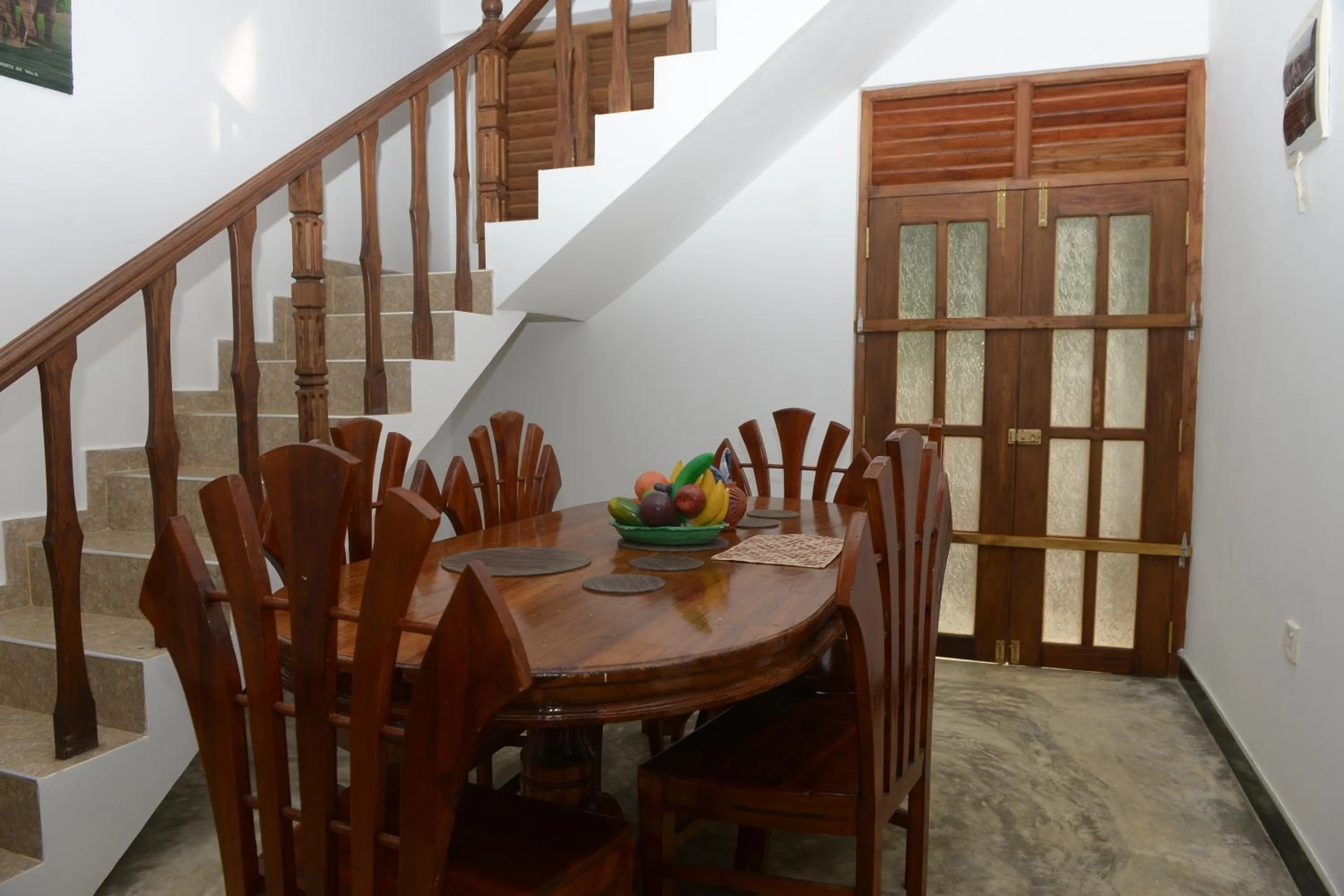 Restaurant/places to eat in Eagle Homestay