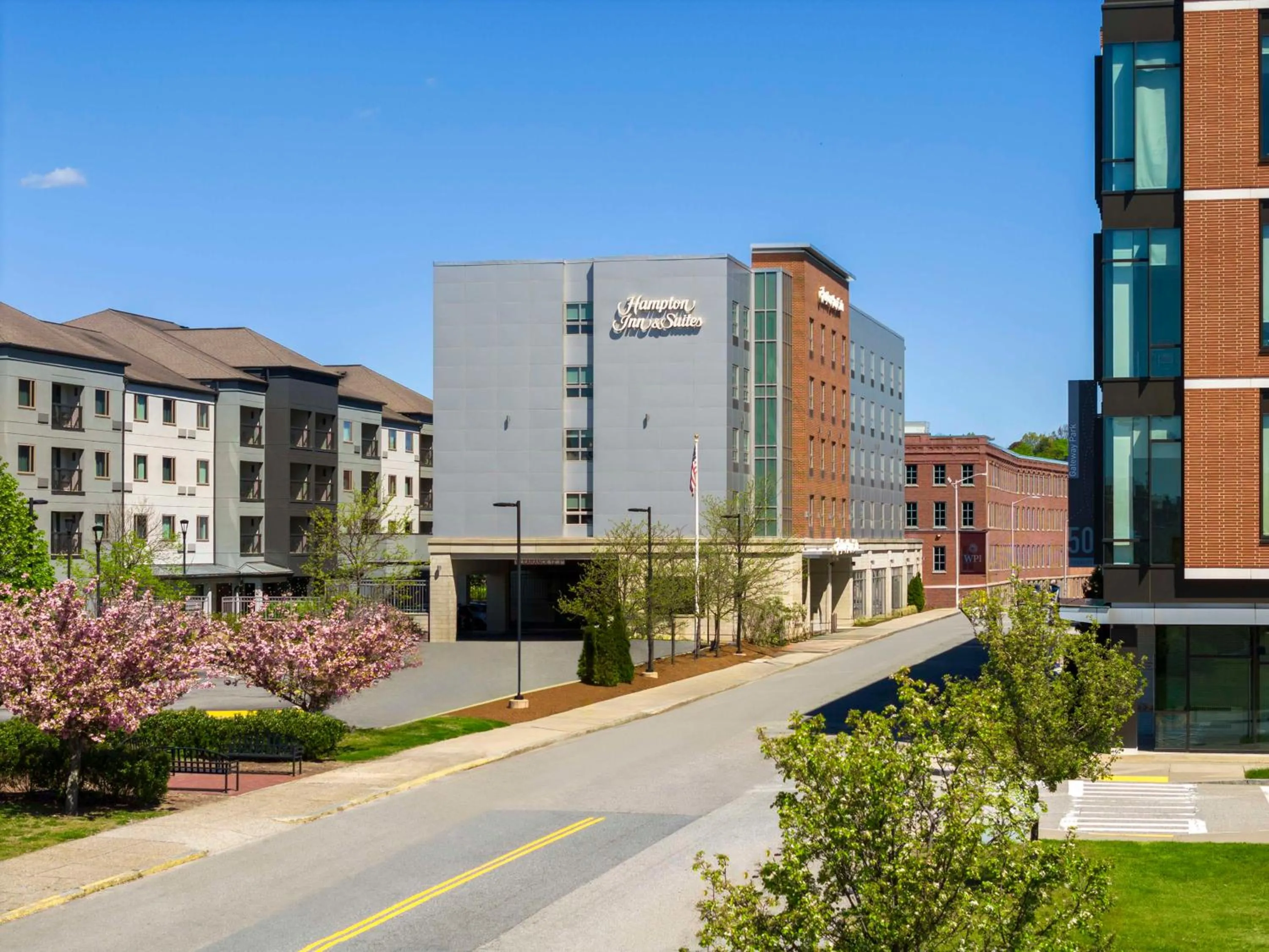 Property building in Hampton Inn & Suites-Worcester, MA