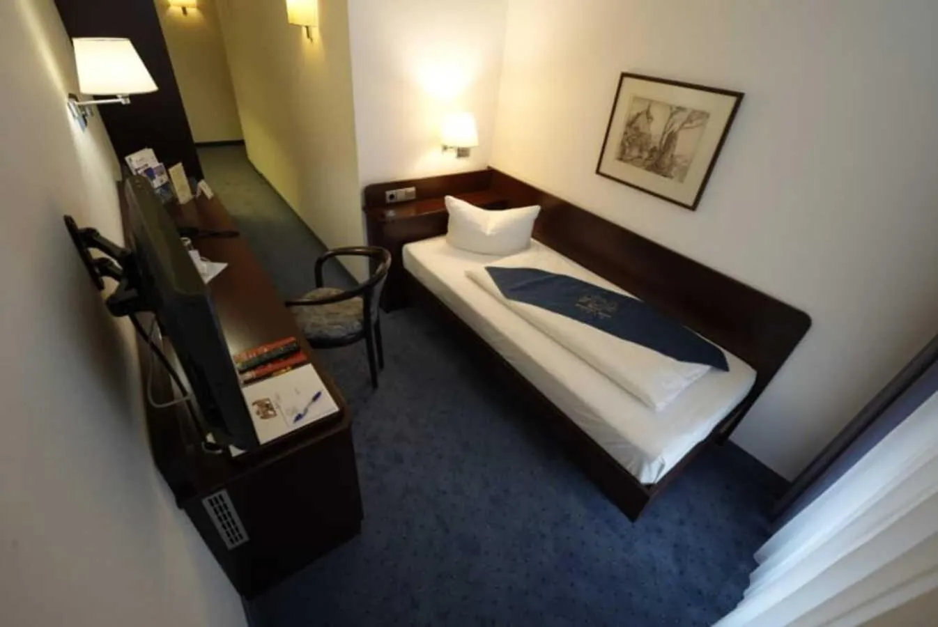 Bed in Hotel Goldener Adler