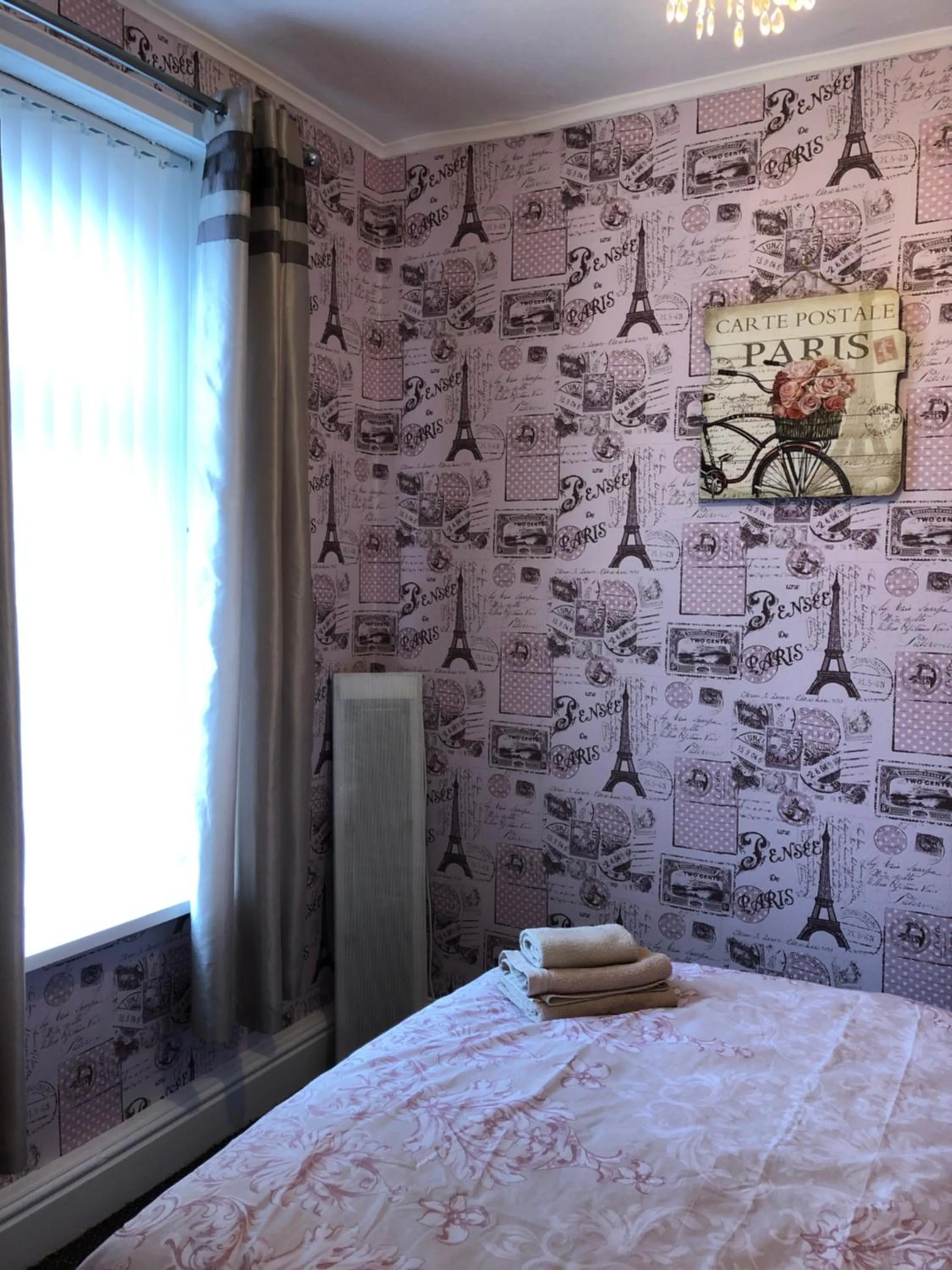 Bedroom, Bed in The Franklyn Hotel B&B