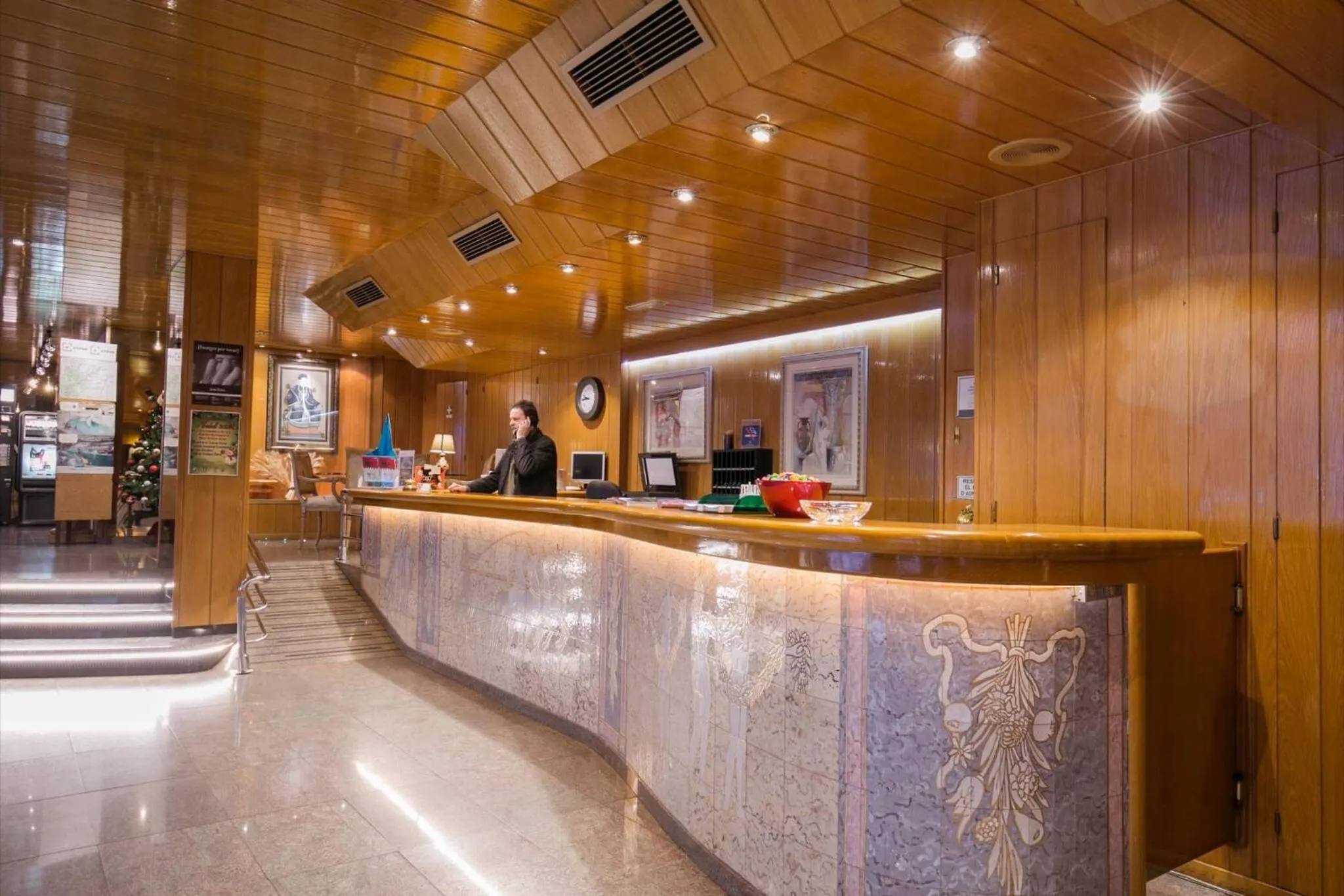 Lobby or reception in Yomo Imperial