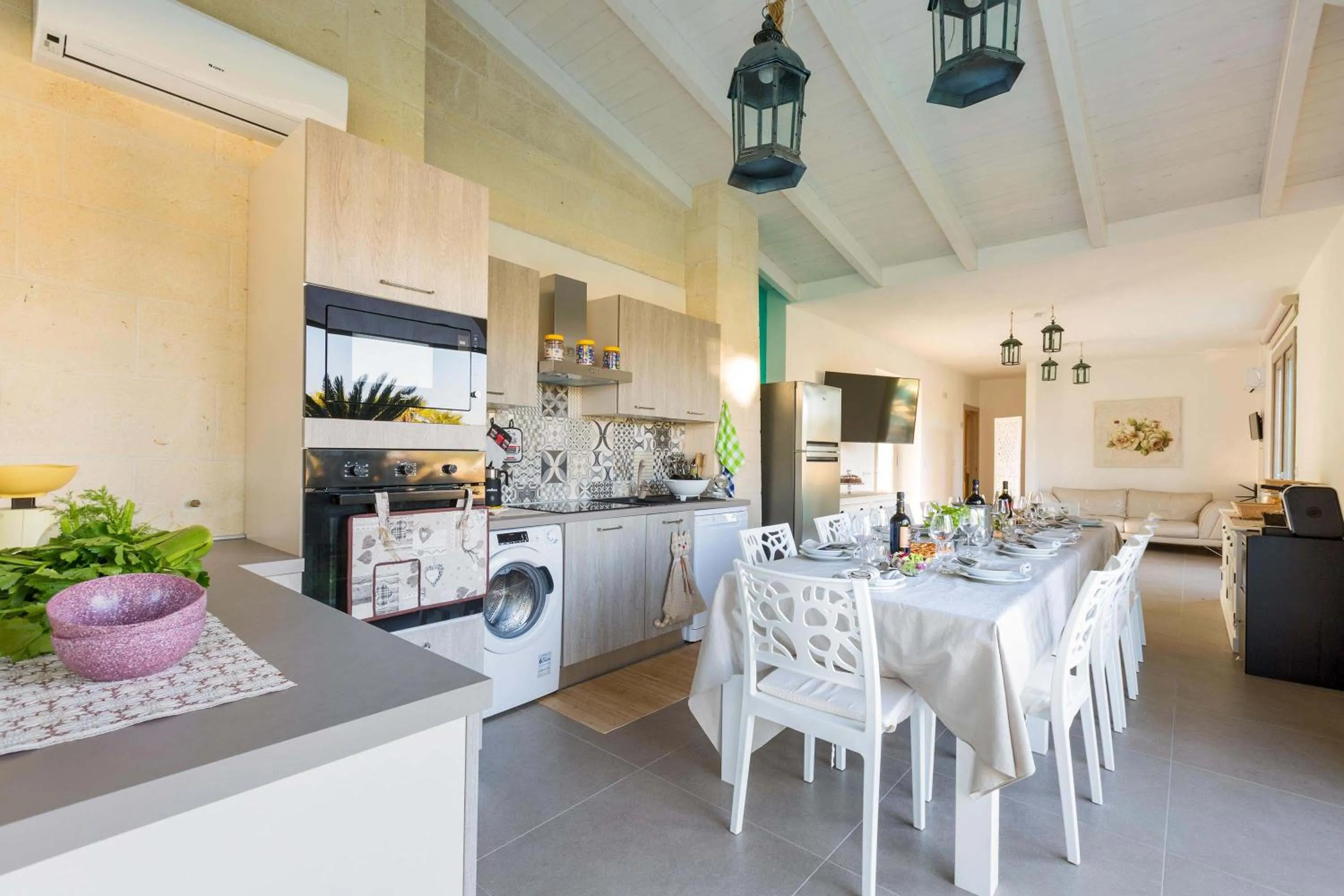 Kitchen or kitchenette in Tenuta Donna Caterina by BarbarHouse