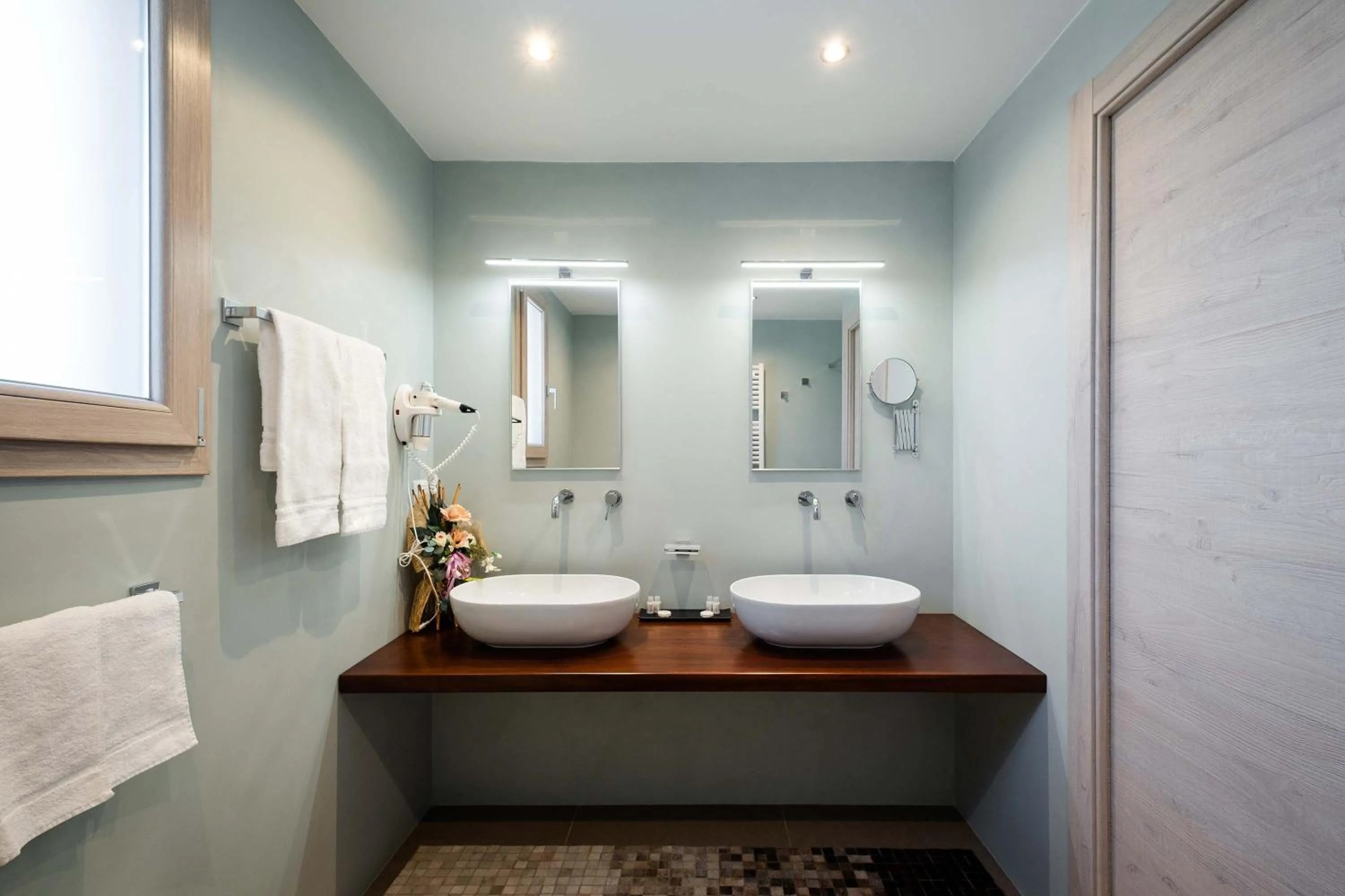 Bathroom in Tenuta Donna Caterina by BarbarHouse