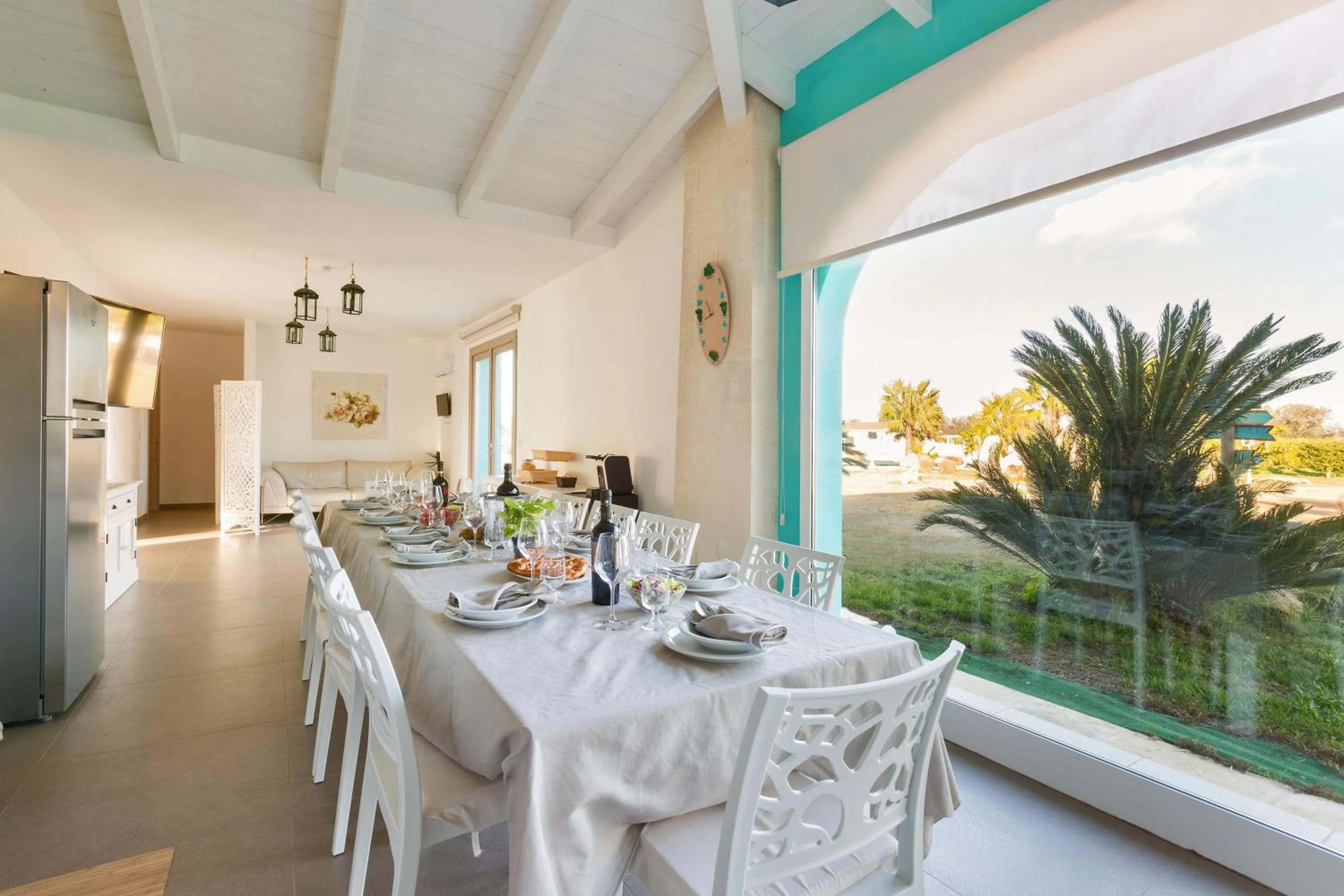 Dining area in Tenuta Donna Caterina by BarbarHouse