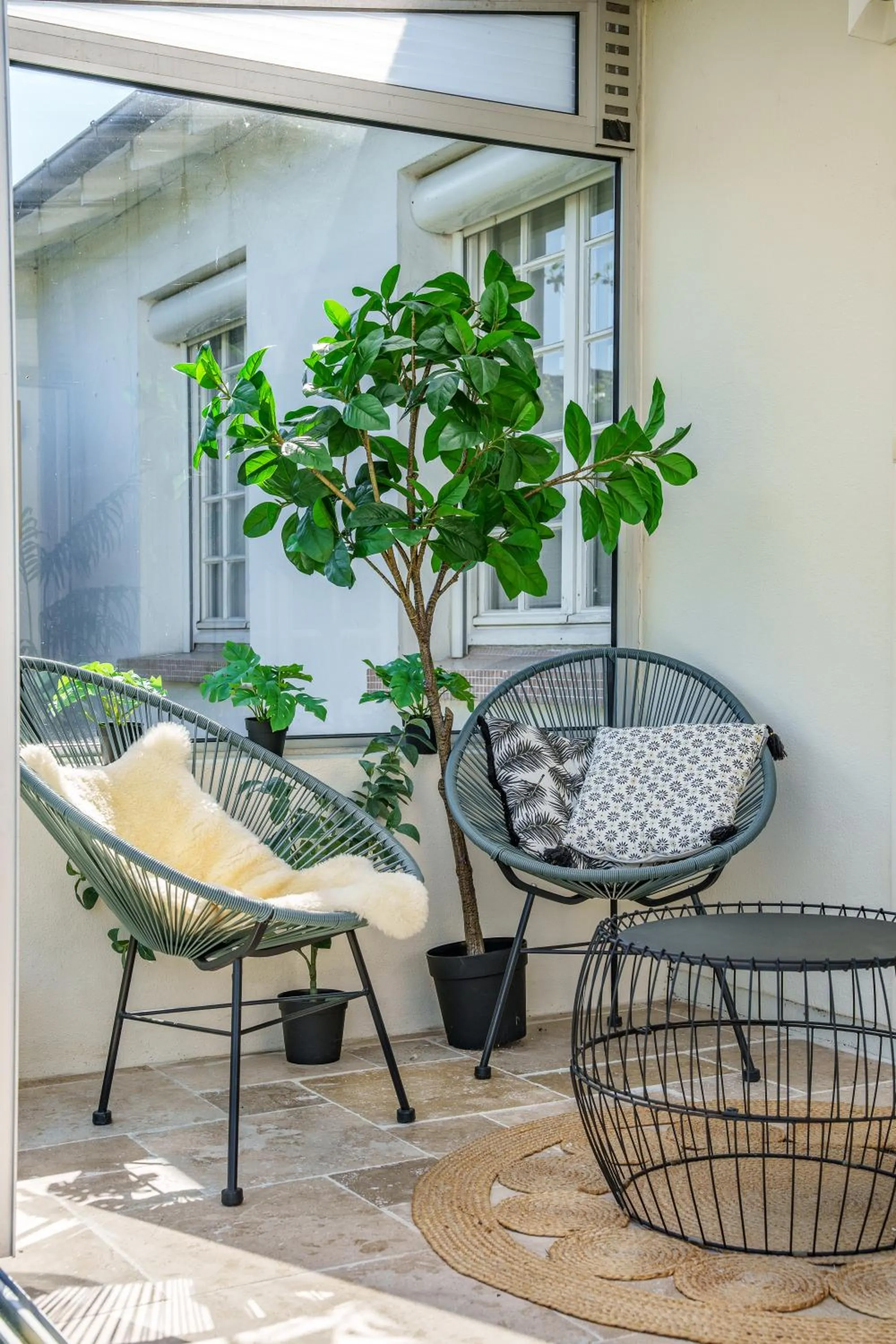 Patio in La Villa Pop