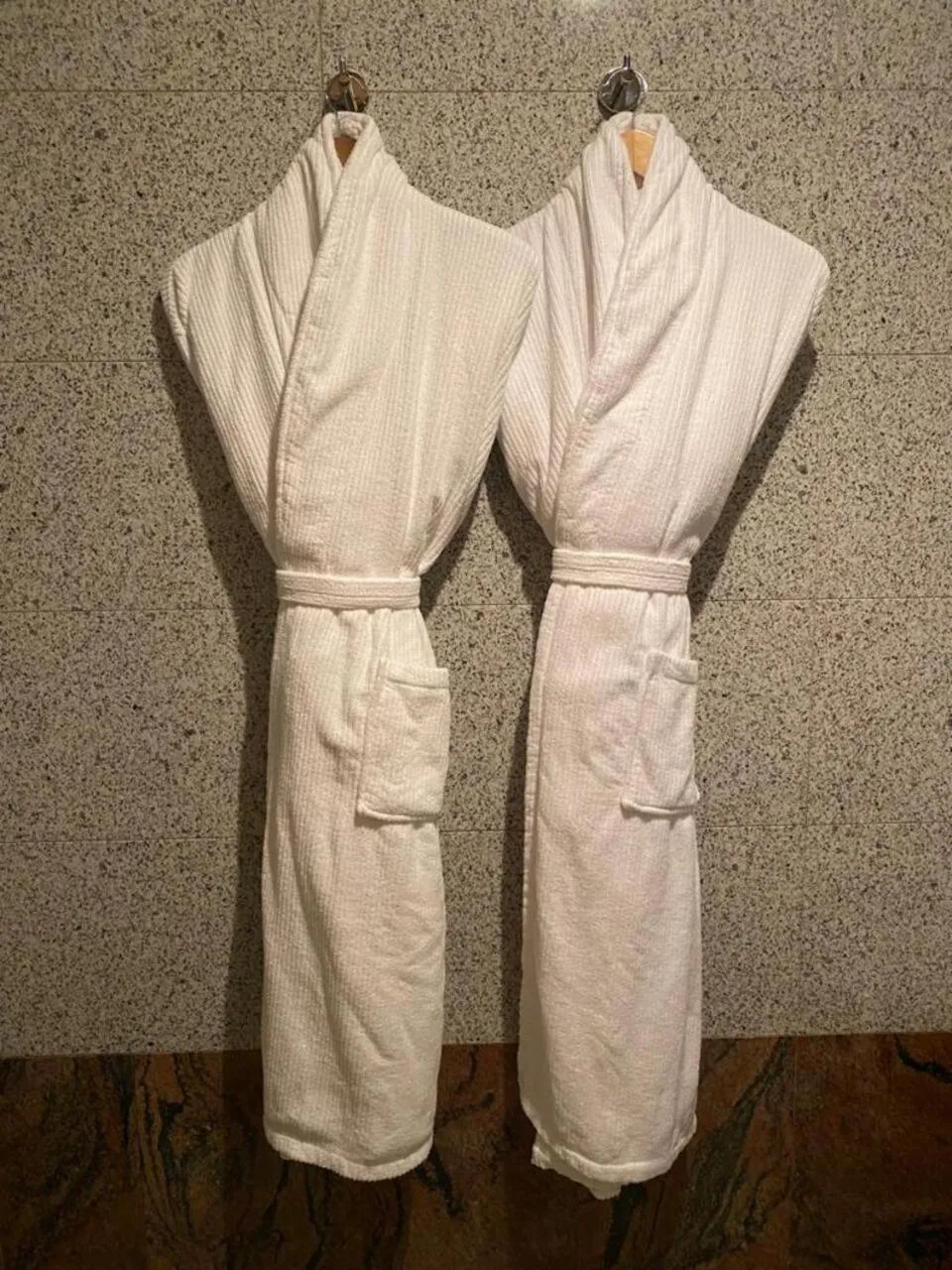 Suites Plaza Hotel & Wellness