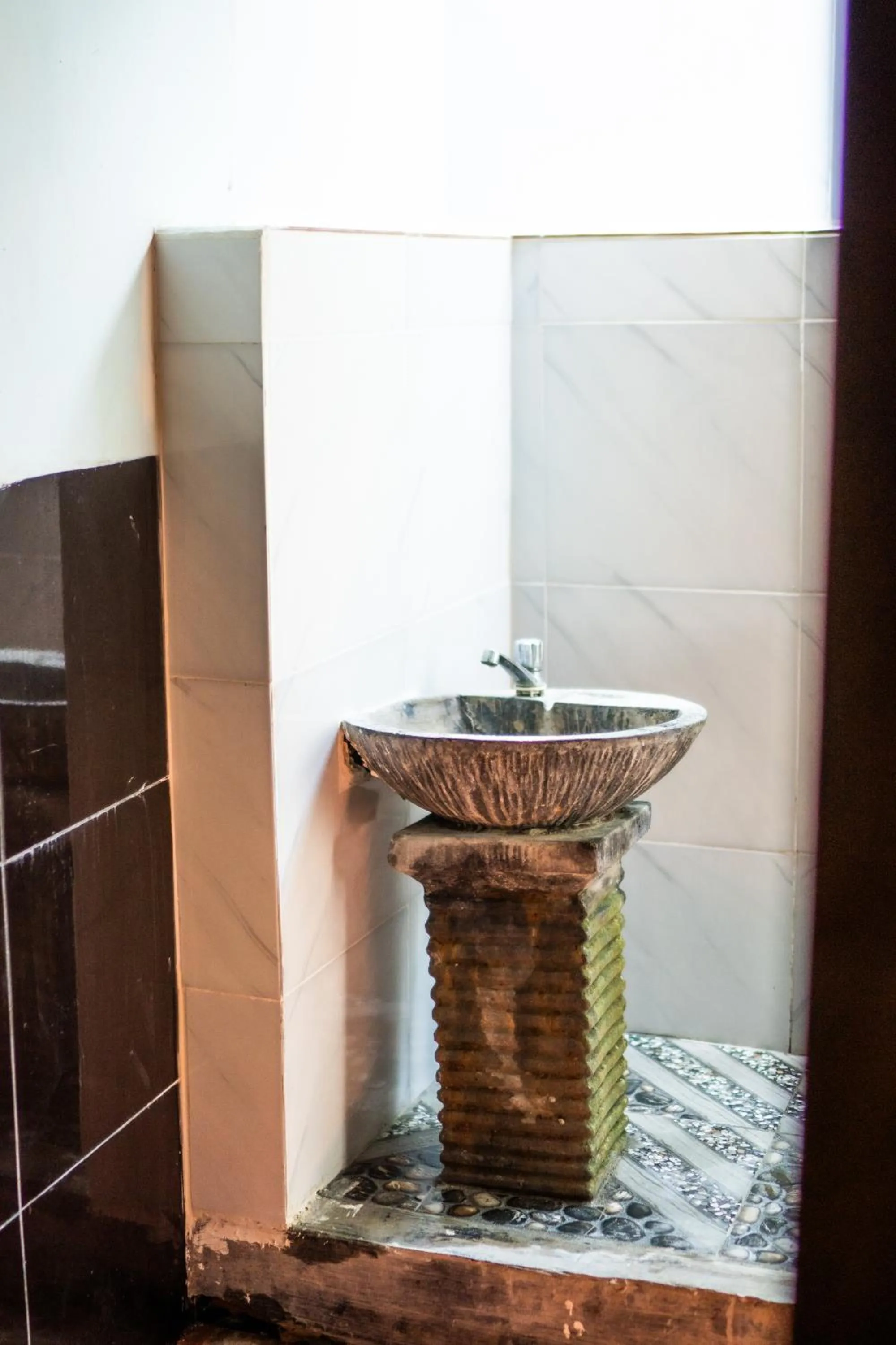 Shower in Sumatra Surf Resort