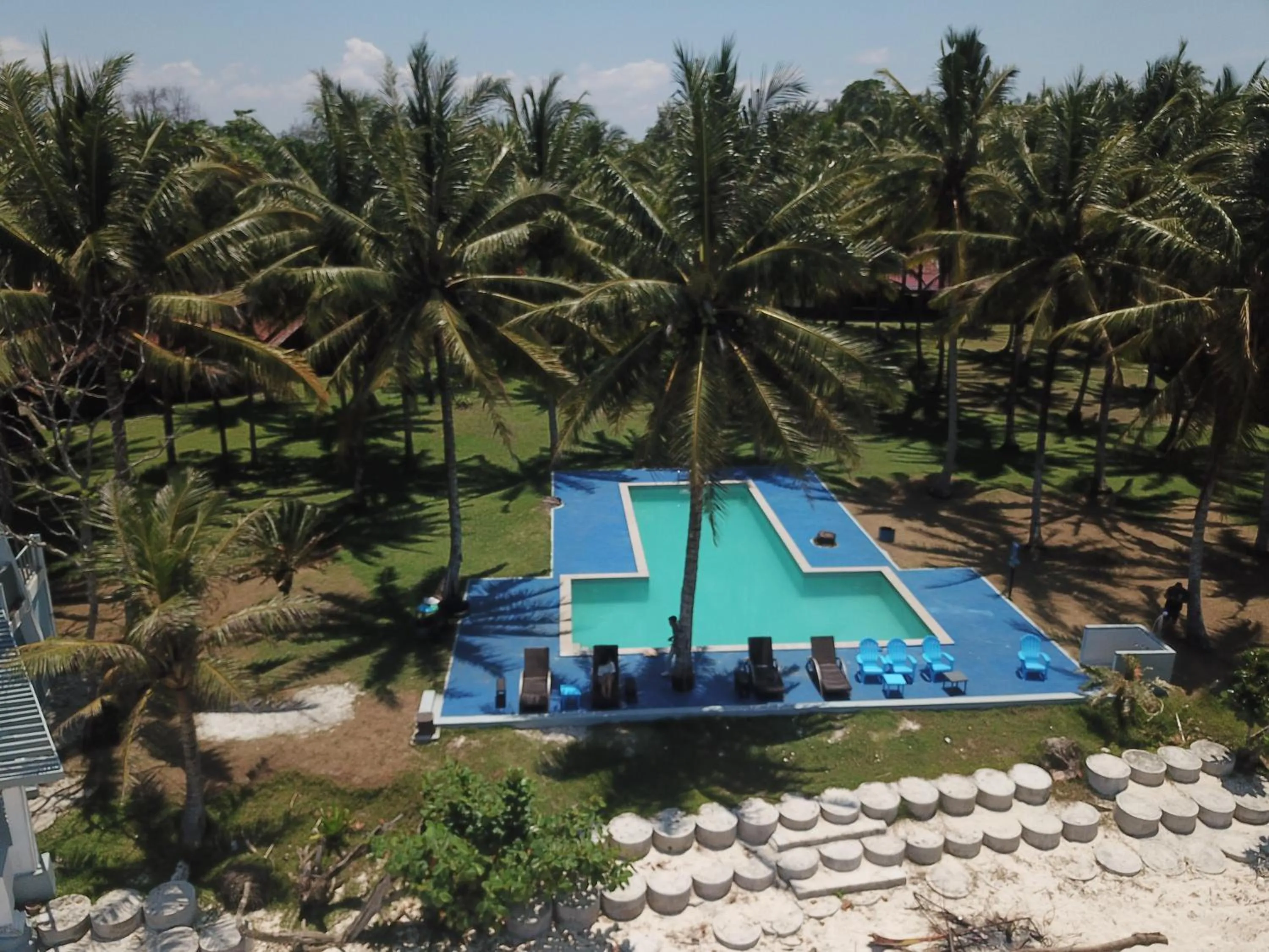 Swimming pool in Sumatra Surf Resort