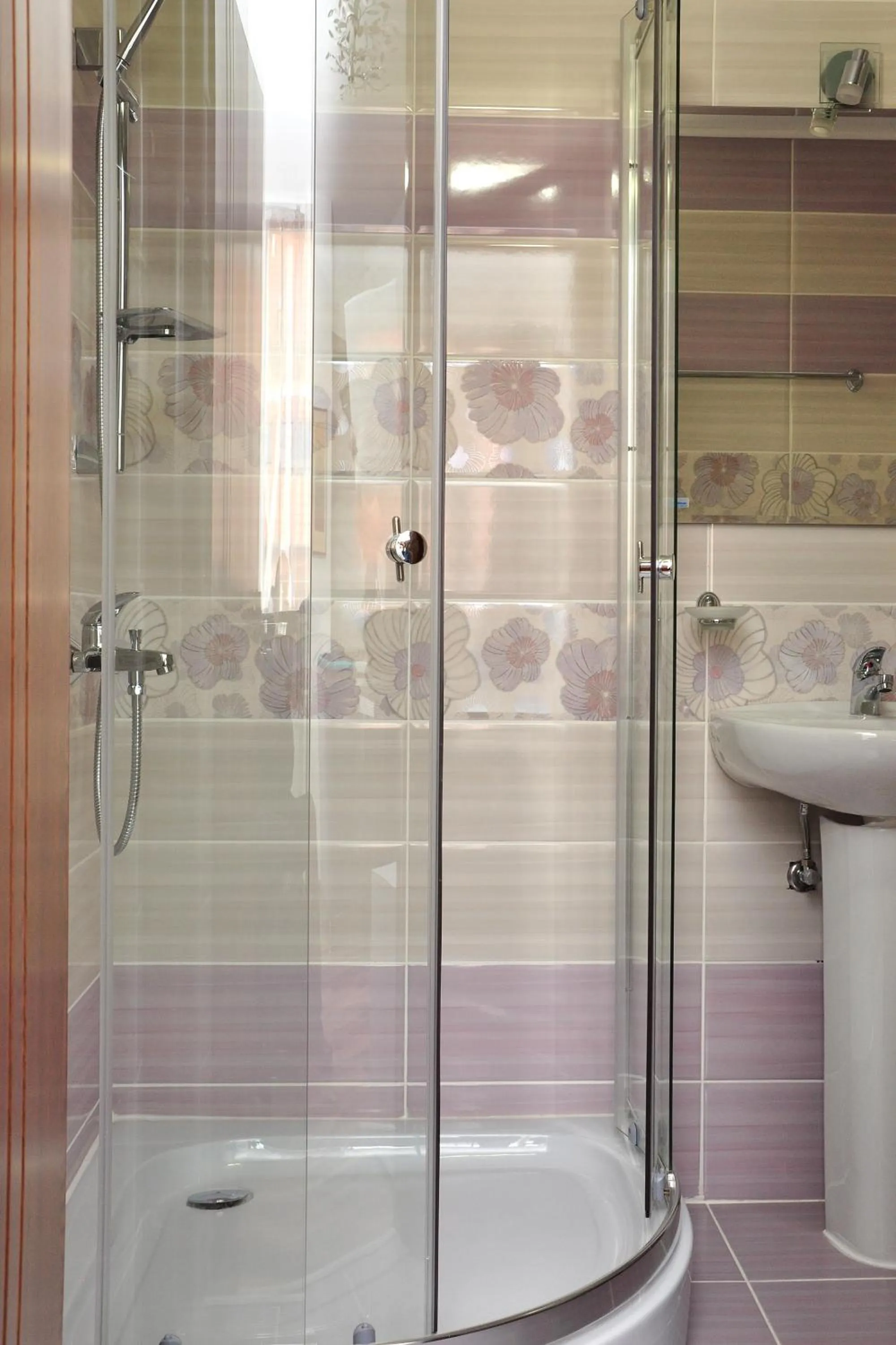 Bathroom in Lombardi Family Hotel