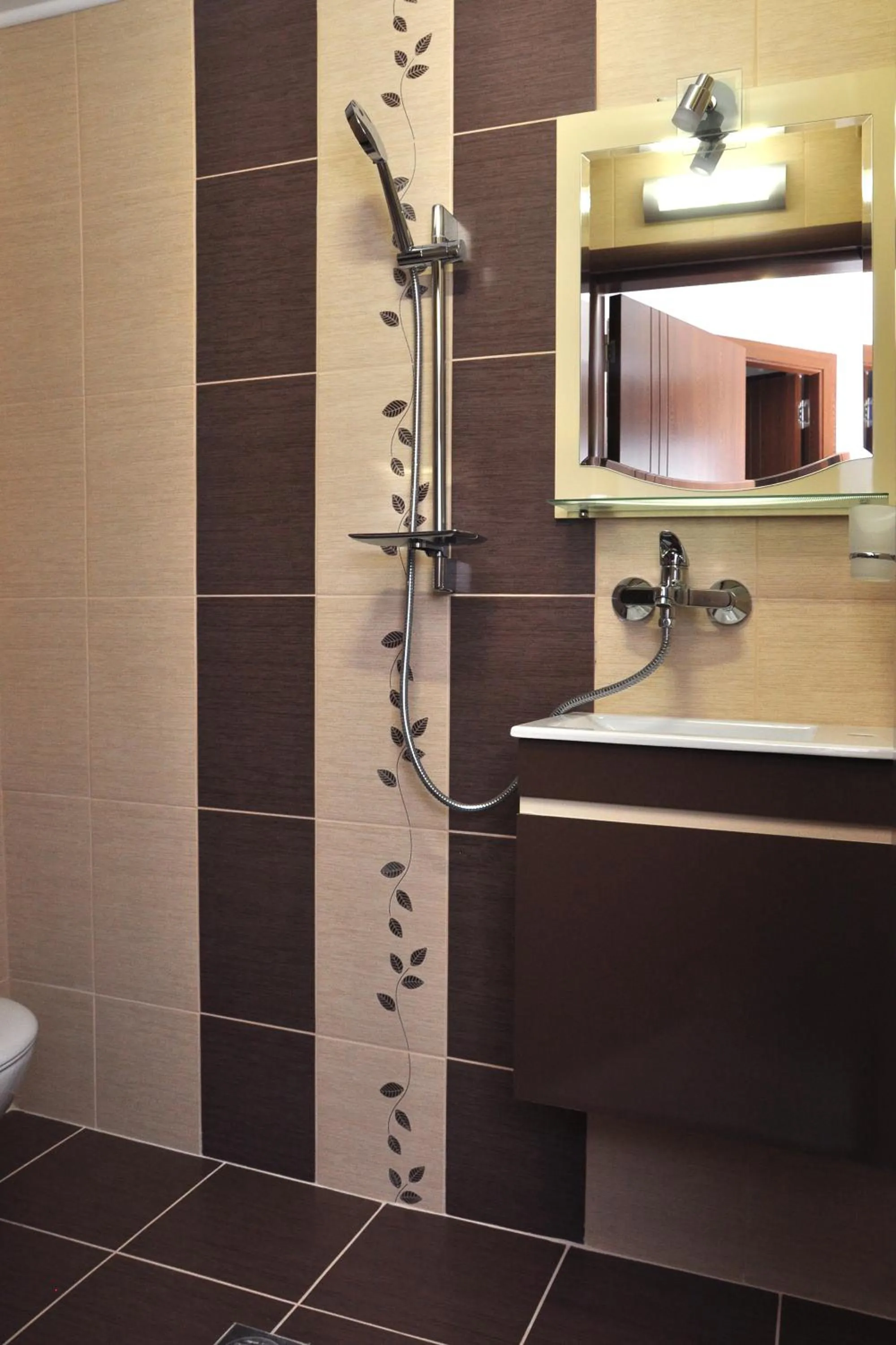 Bathroom in Lombardi Family Hotel