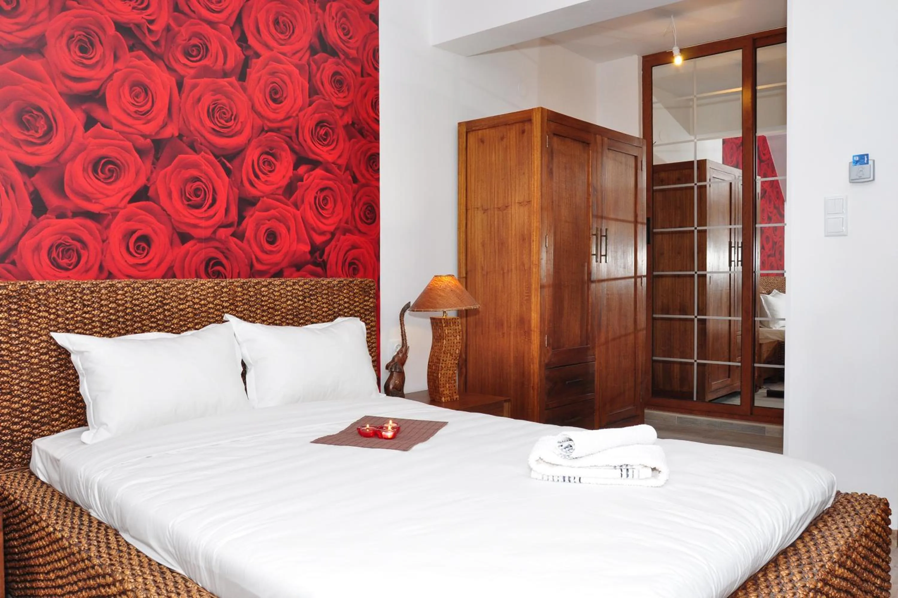 Bed in Lombardi Family Hotel