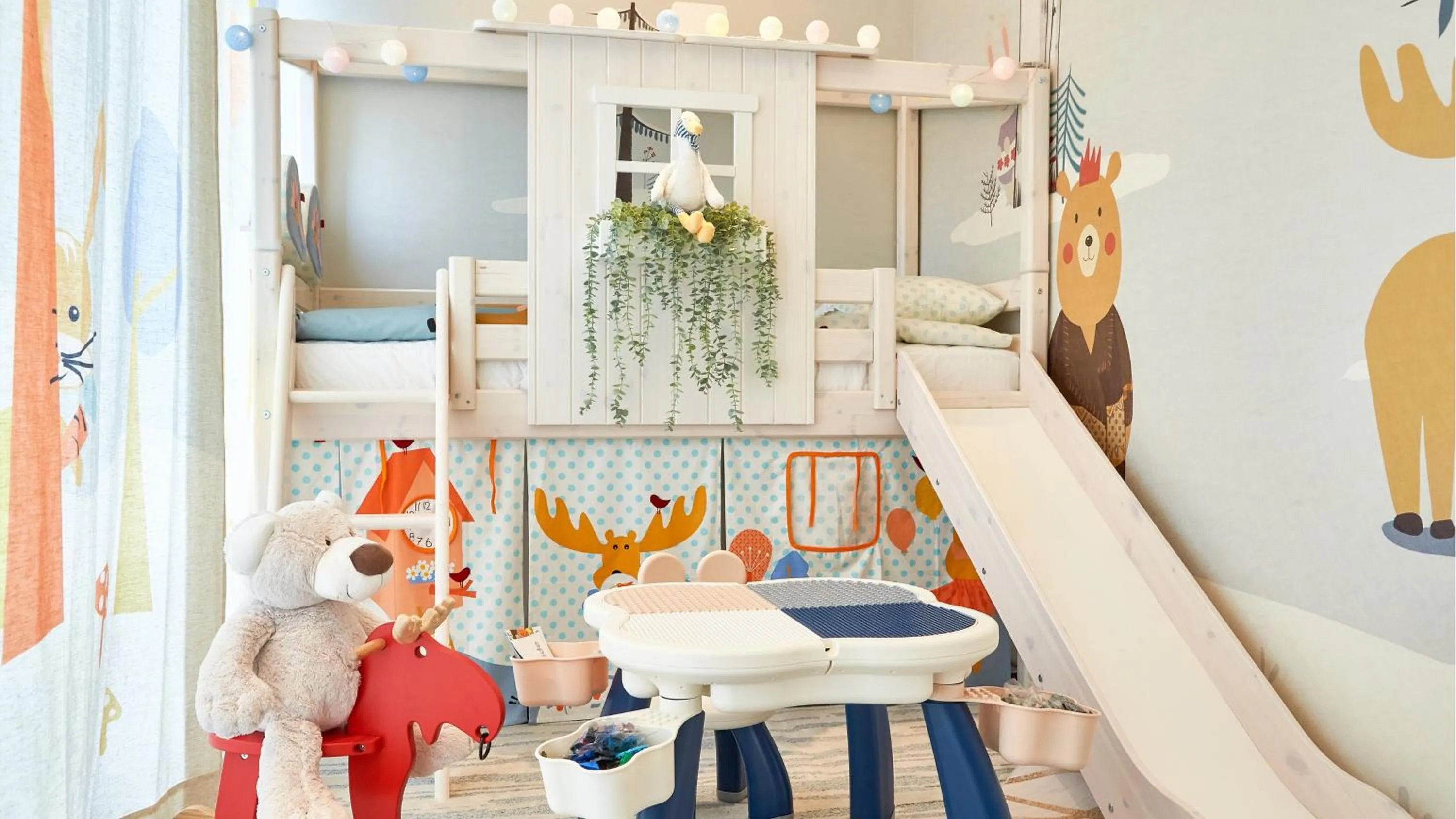 Photo of the whole room in InterContinental Nantong by IHG-Best view of yangtze