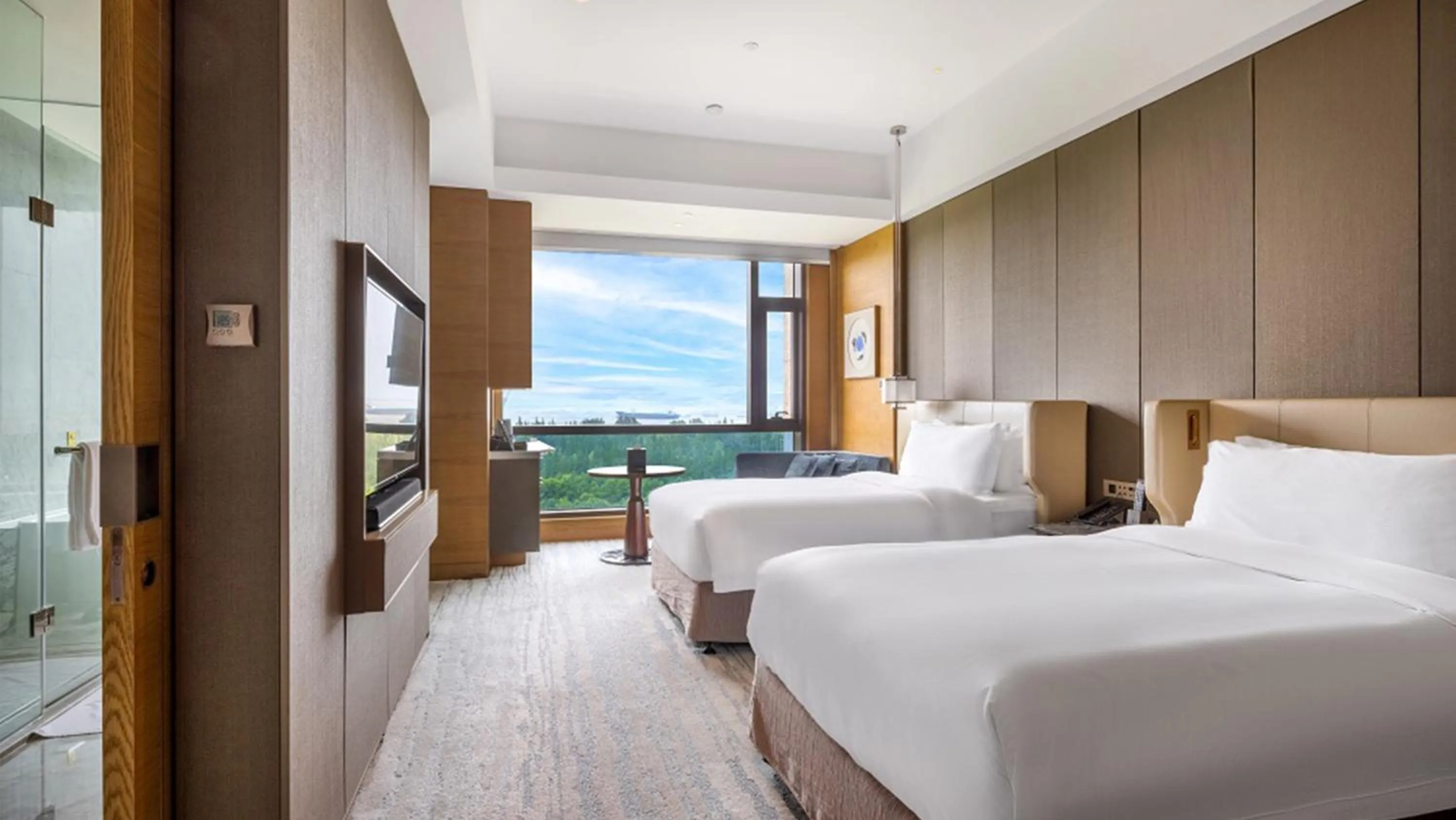 Photo of the whole room, Bed in InterContinental Nantong by IHG-Best view of yangtze