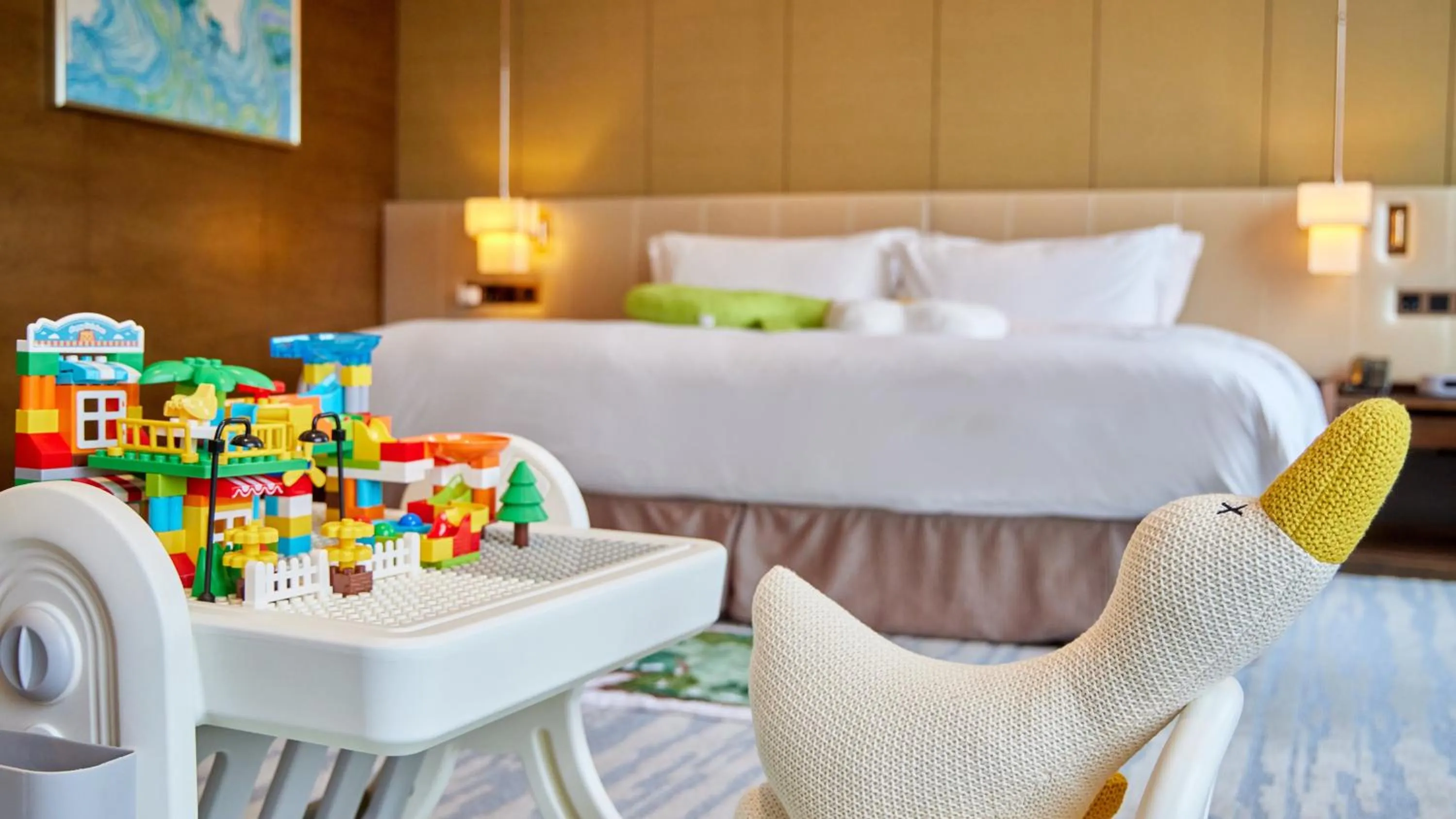 Photo of the whole room, Bed in InterContinental Nantong by IHG-Best view of yangtze