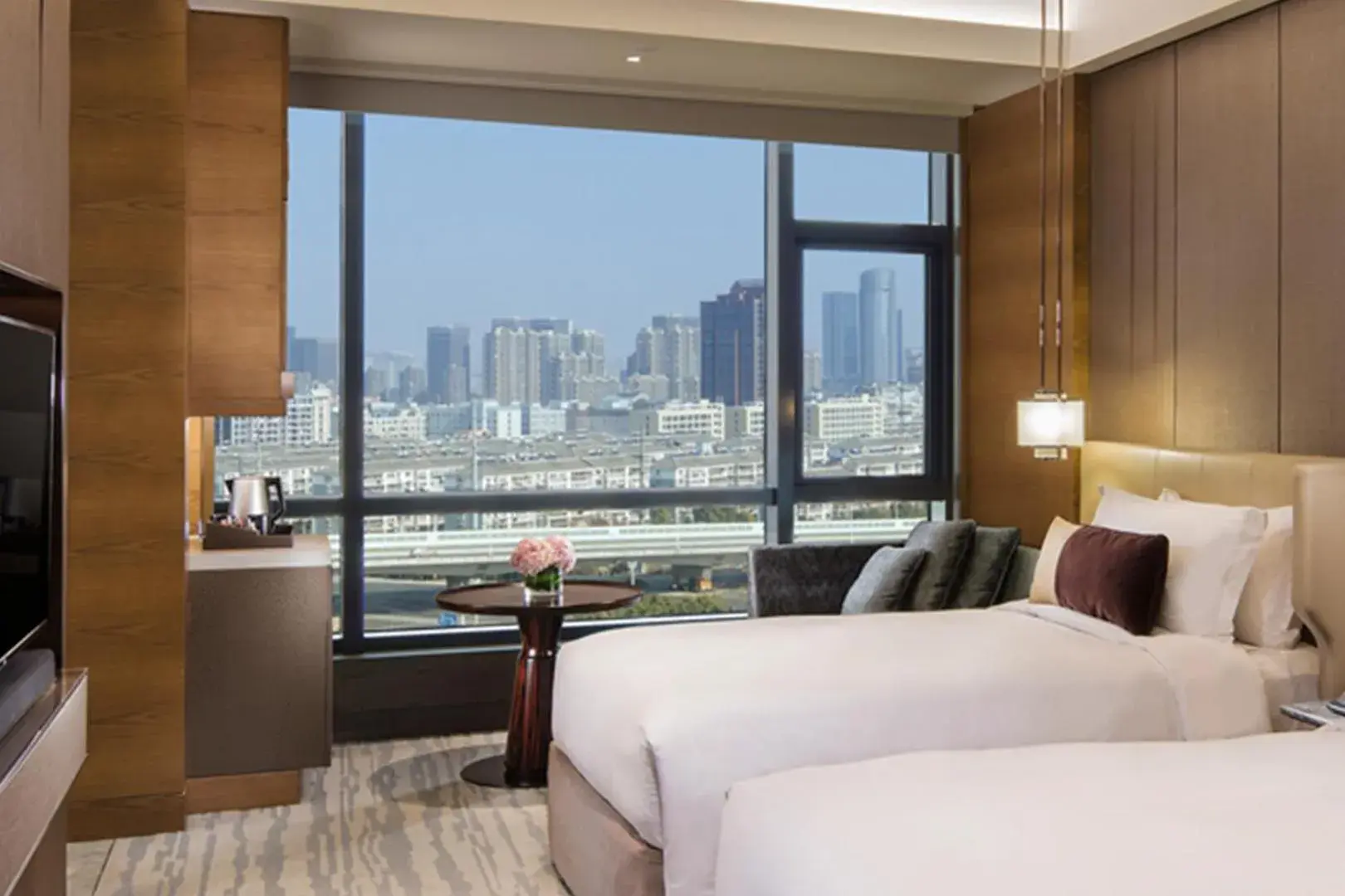 Classic Twin Room with City View in InterContinental Nantong by IHG-Best view of yangtze Classic Twin Room with City View in InterContinental Nantong by IHG-Best view of yangtze
