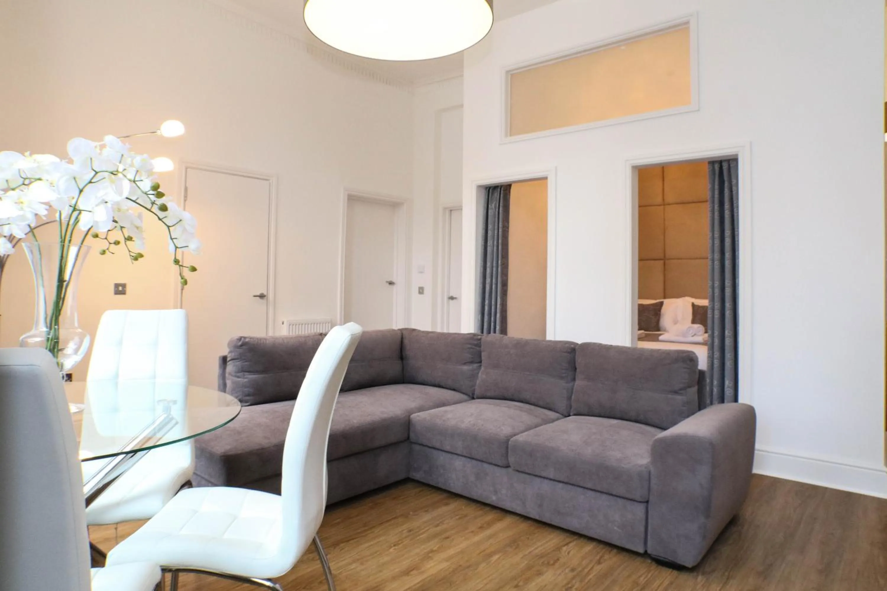 Property building in Edinburgh Castle Apartments