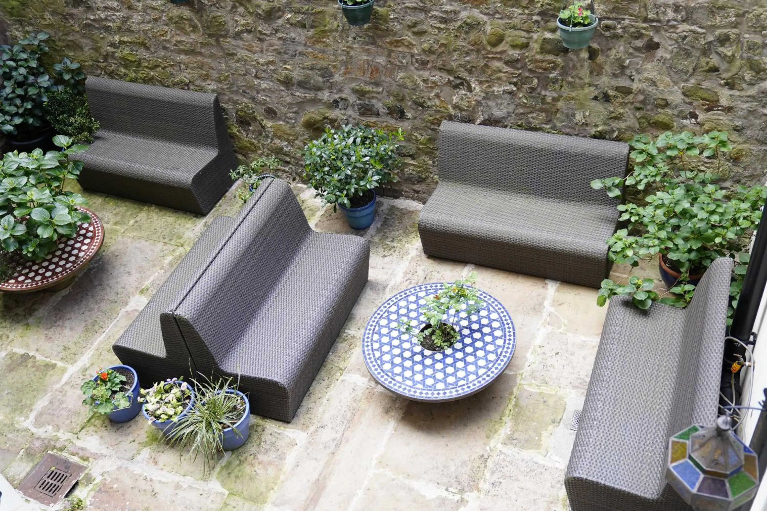 Day in Edinburgh Castle Apartments