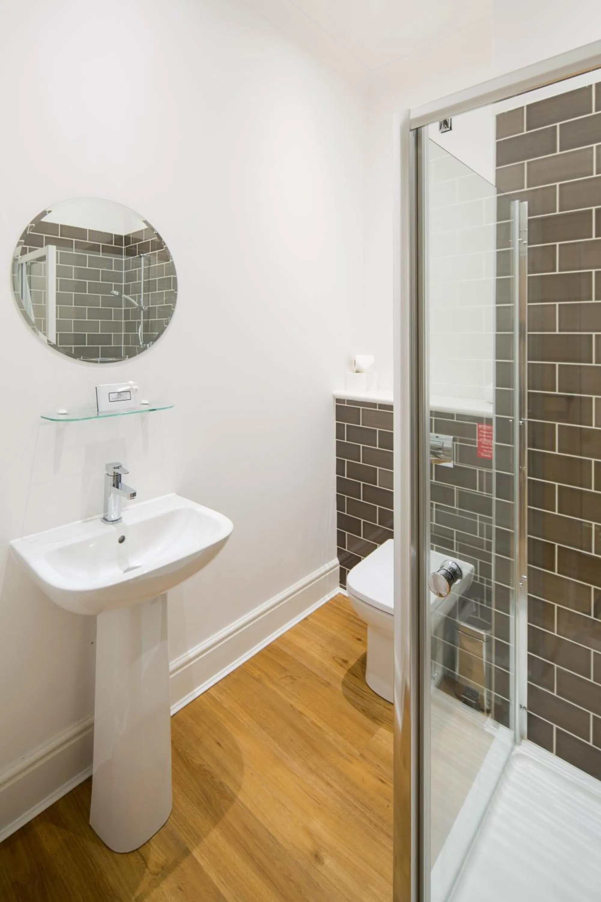 Bathroom in Edinburgh Castle Apartments