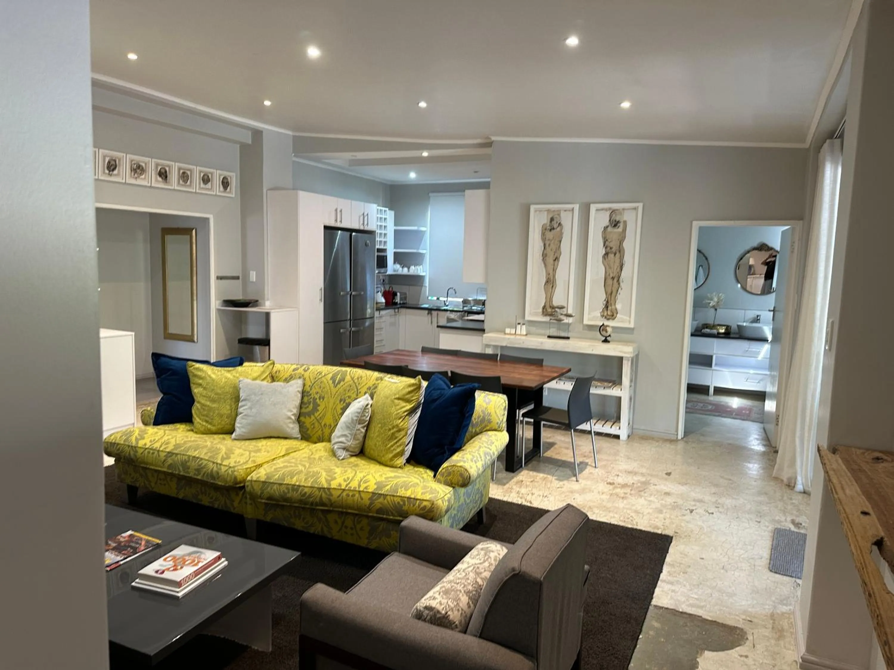 Lounge or bar in Marshden Estate