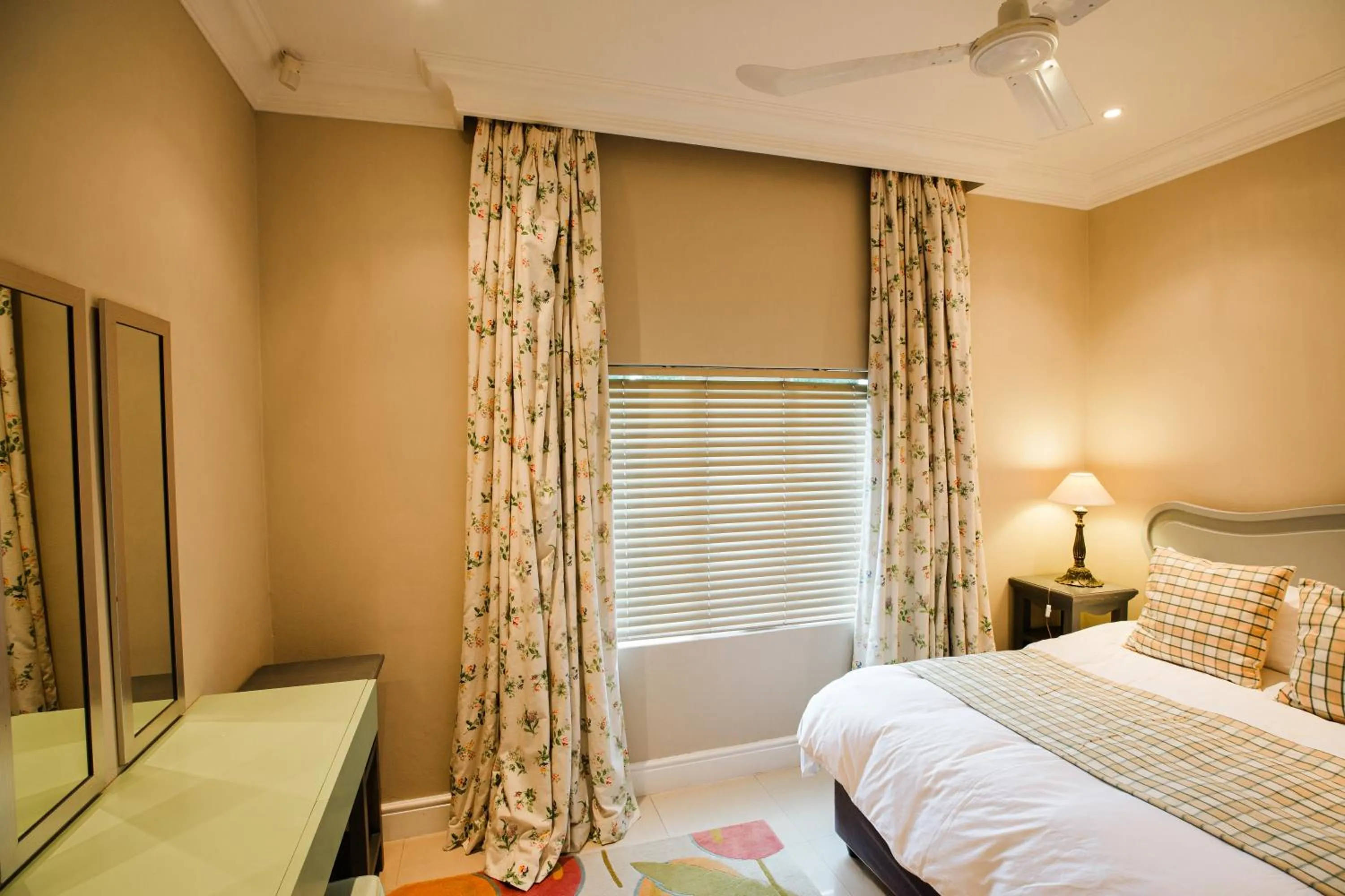 Bed in Marshden Estate