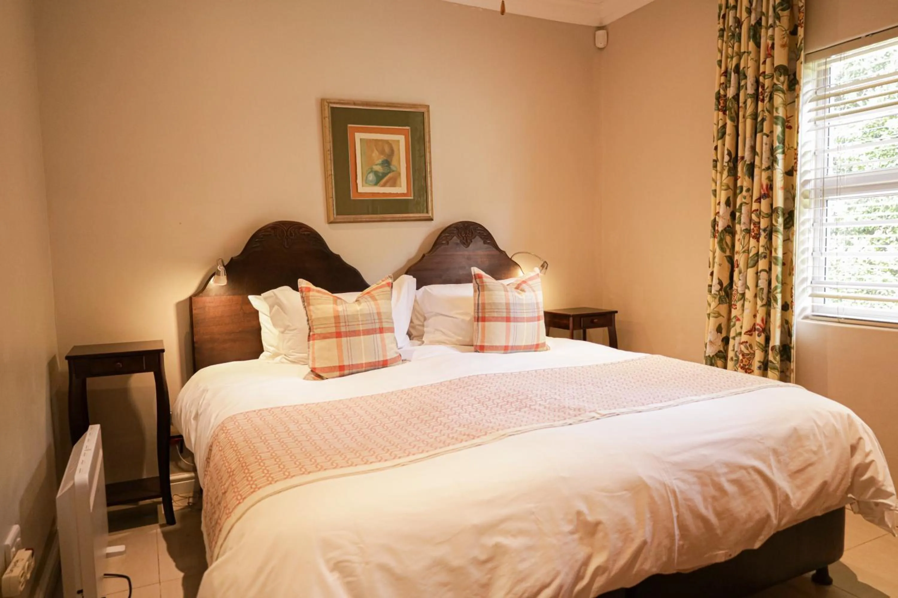 Bed in Marshden Estate