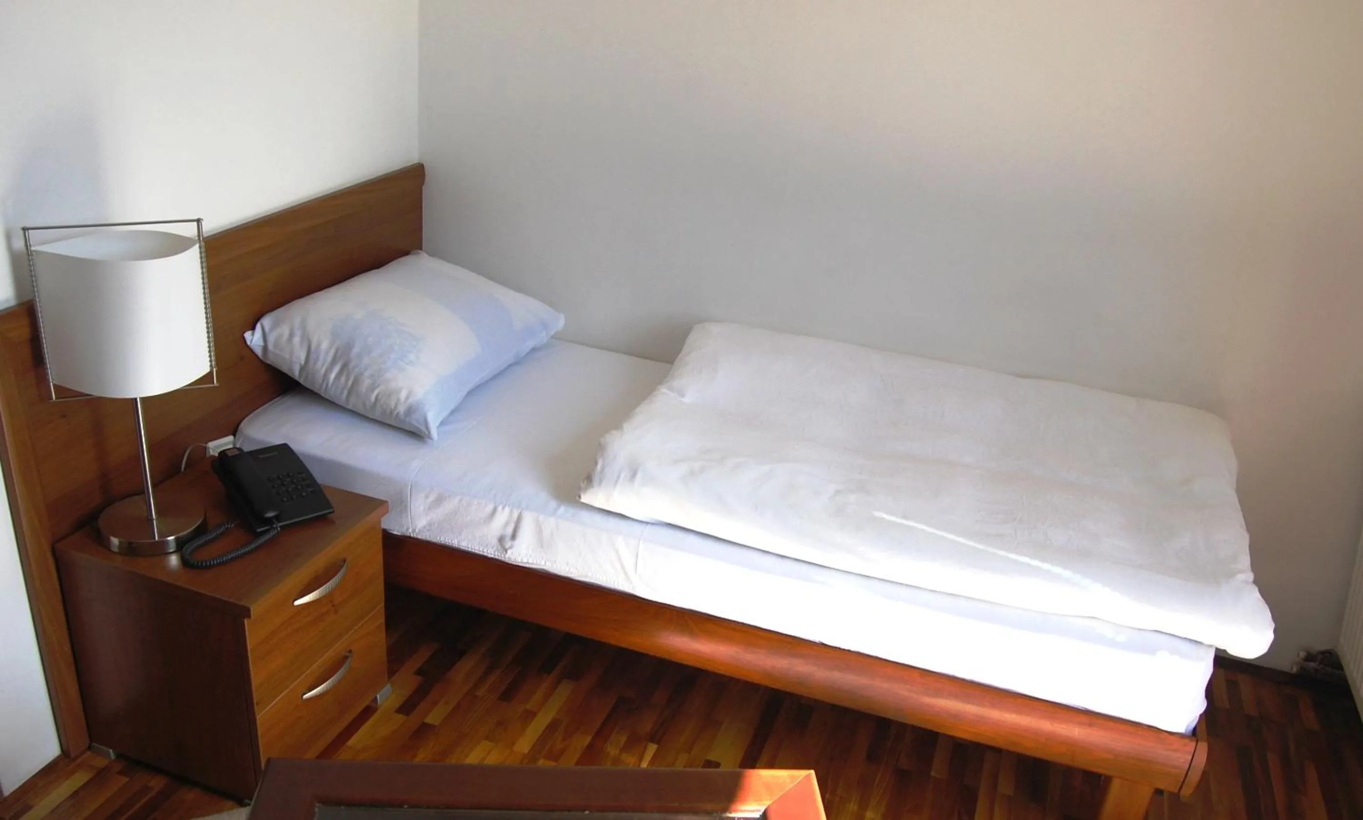 Bed in Brile
