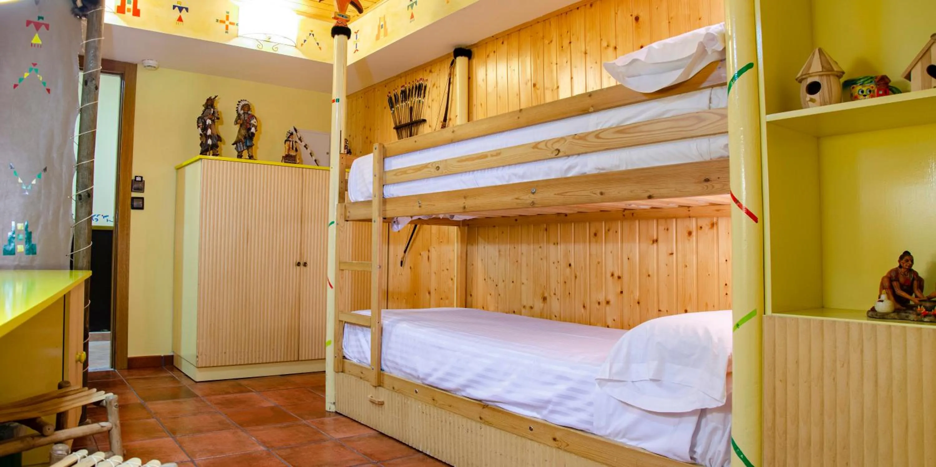 Bed in Ski Plaza Hotel & Wellness