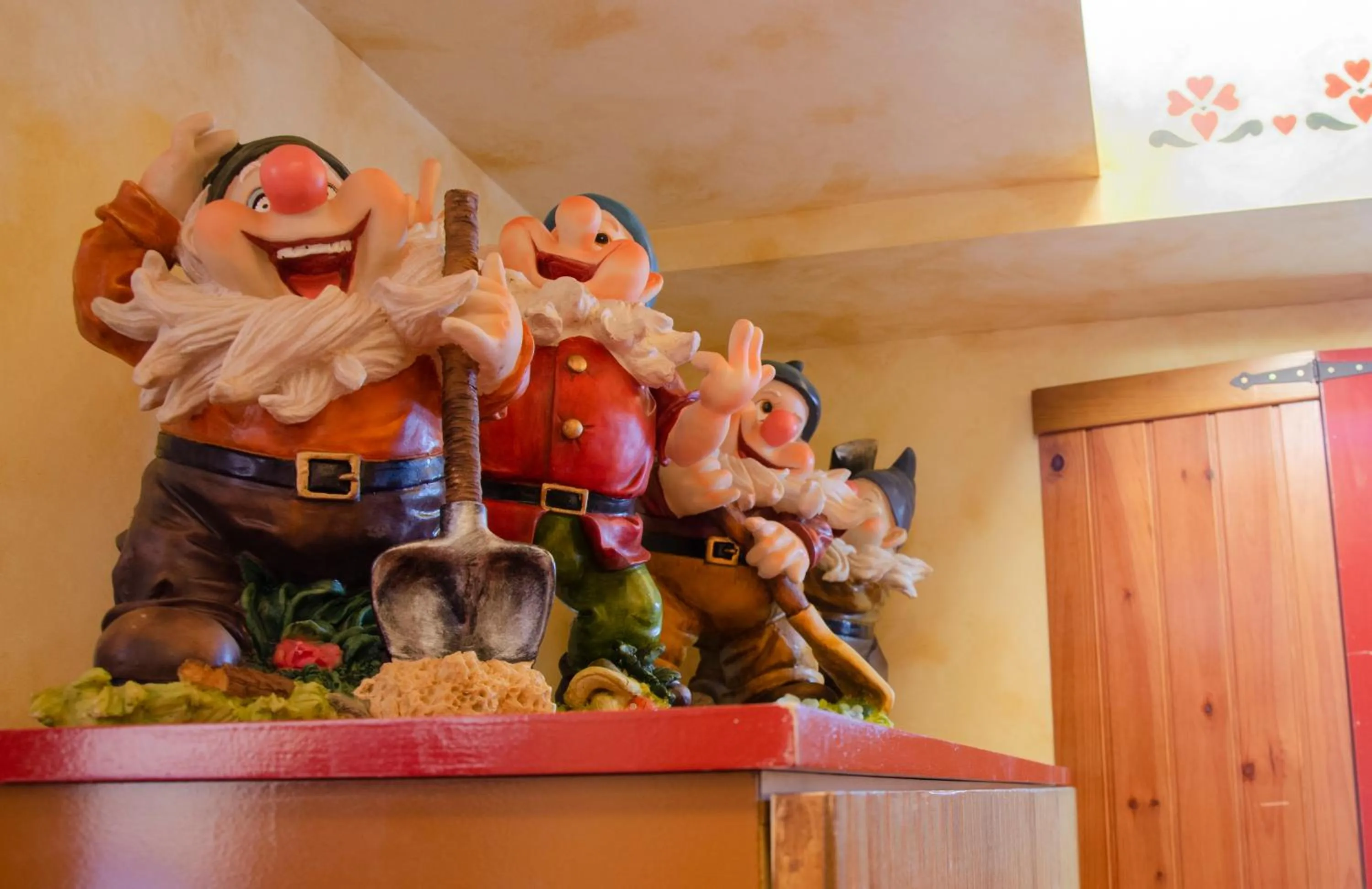 children in Ski Plaza Hotel & Wellness