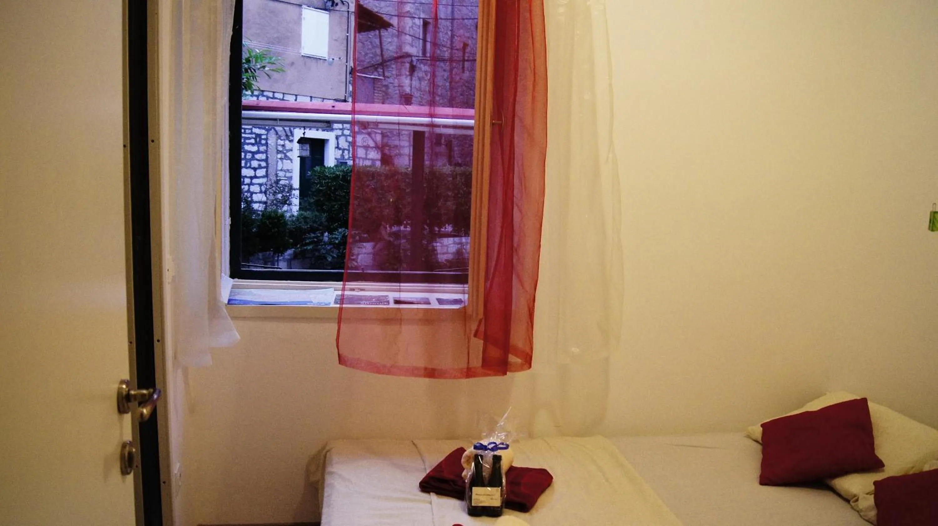 Property building, Bed in Micro Rooms