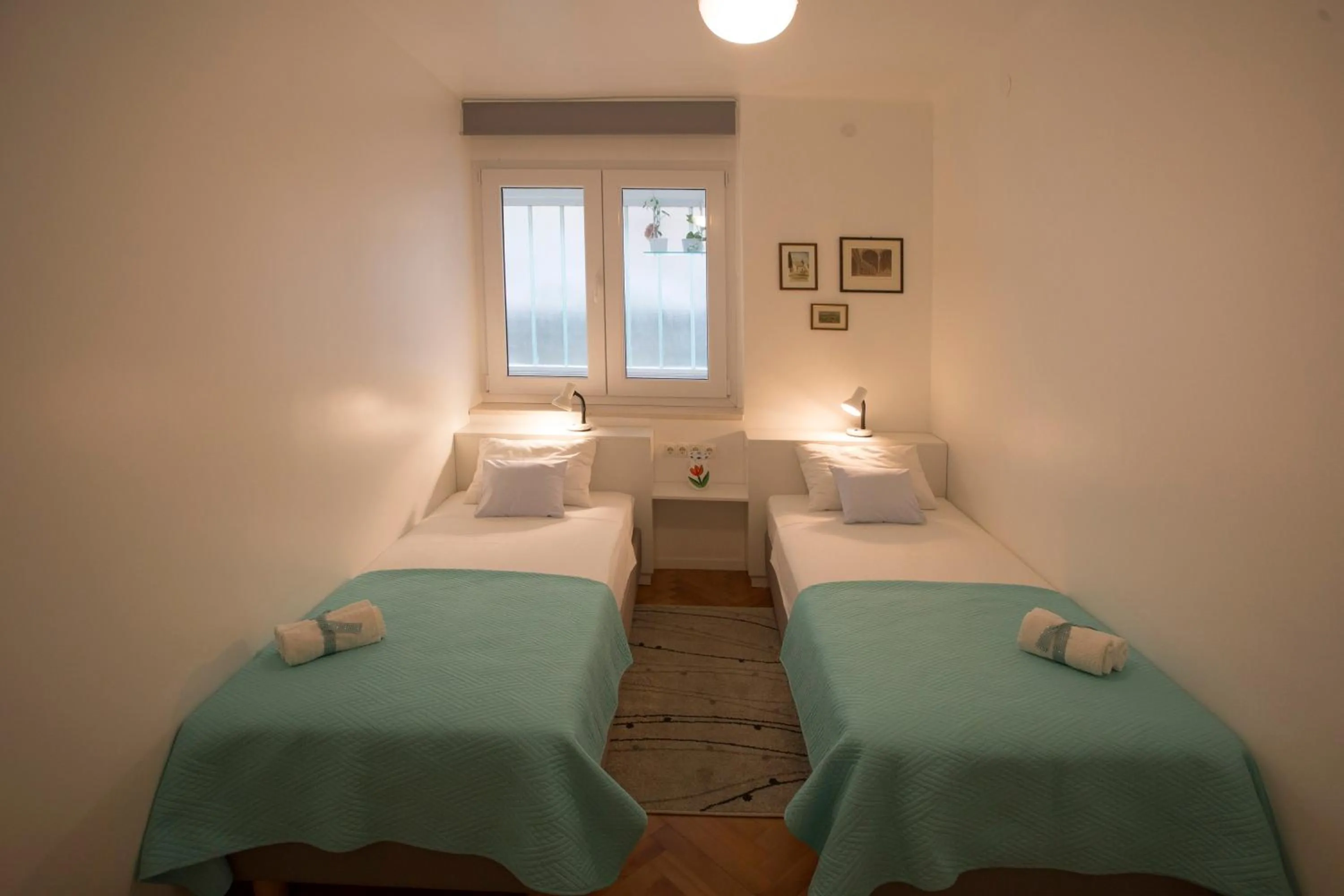 Bedroom, Bed in Apartment Sugar Flat