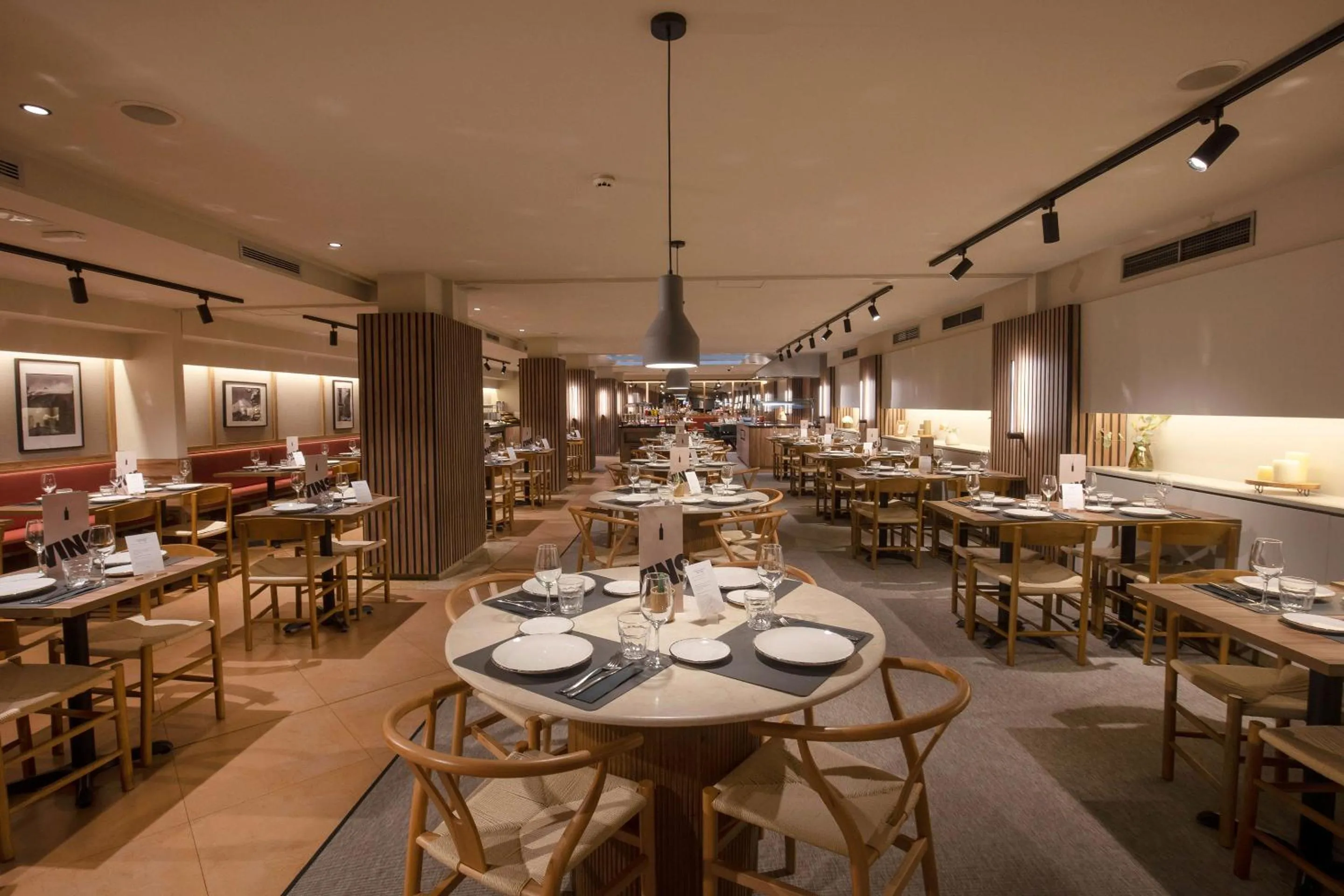 Restaurant/places to eat in Hotel Màgic Andorra by Nexta