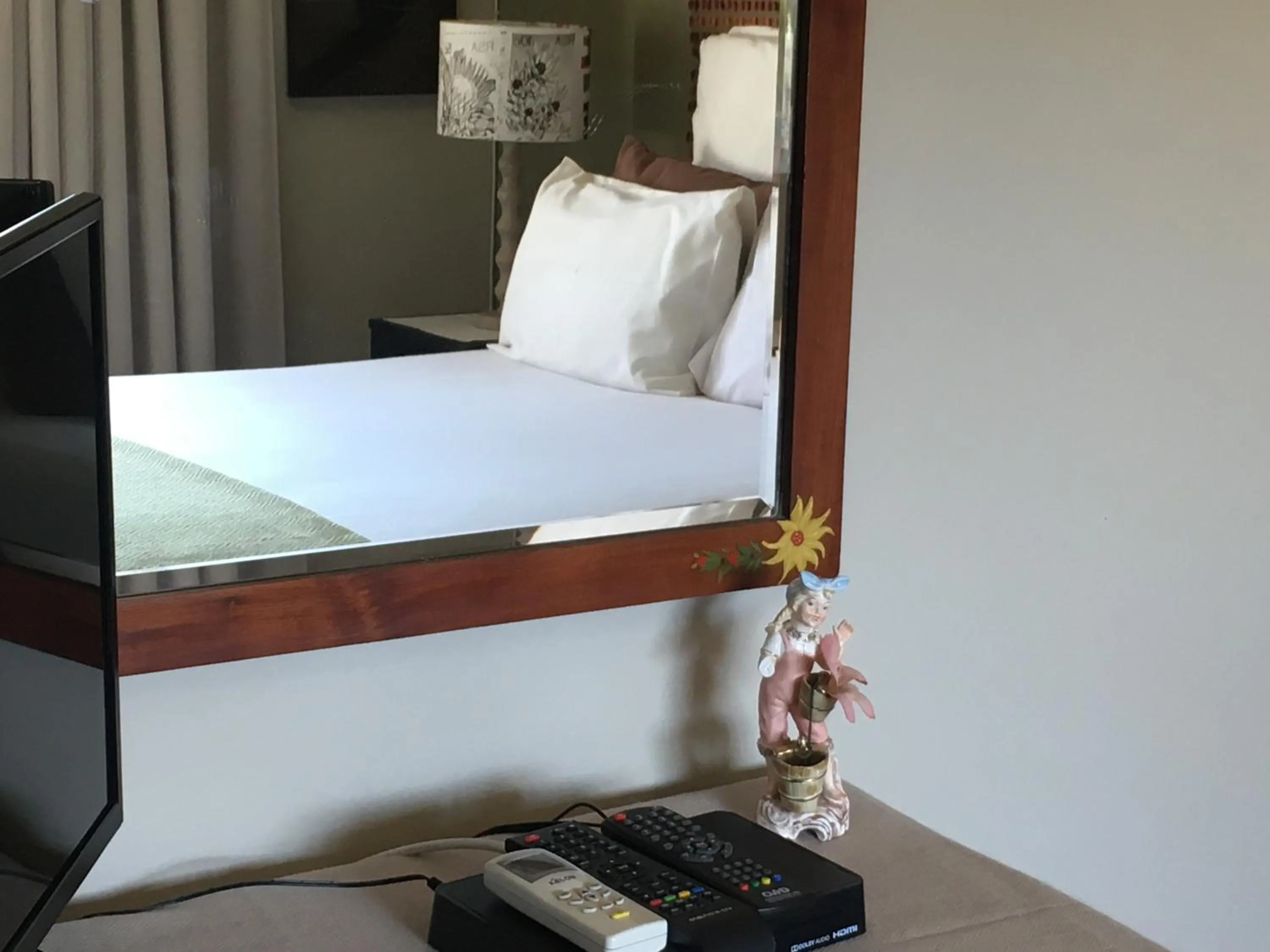 View (from property/room), Bed in Eden Rose Manor B&B