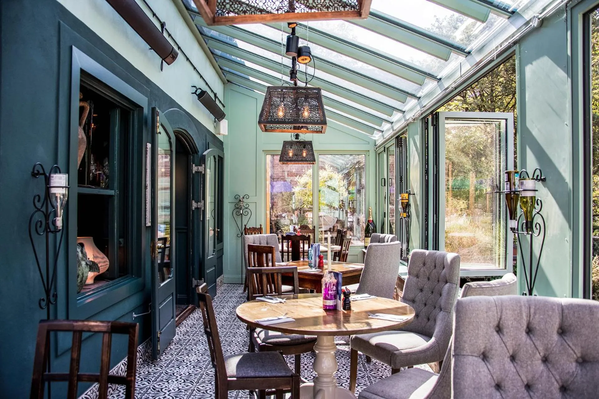 Restaurant/places to eat in The Old Mill