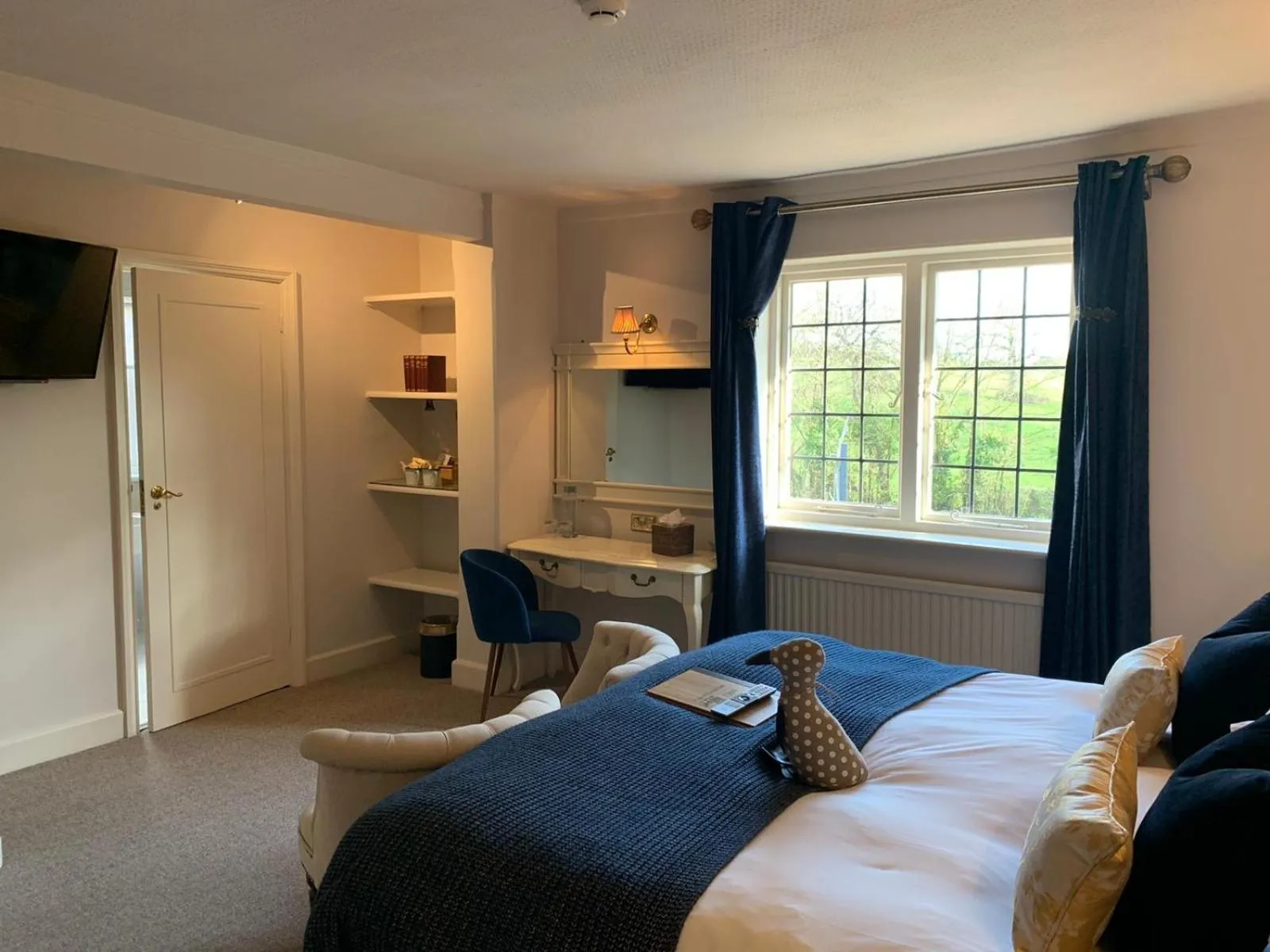 Bedroom, Bed in The Old Mill