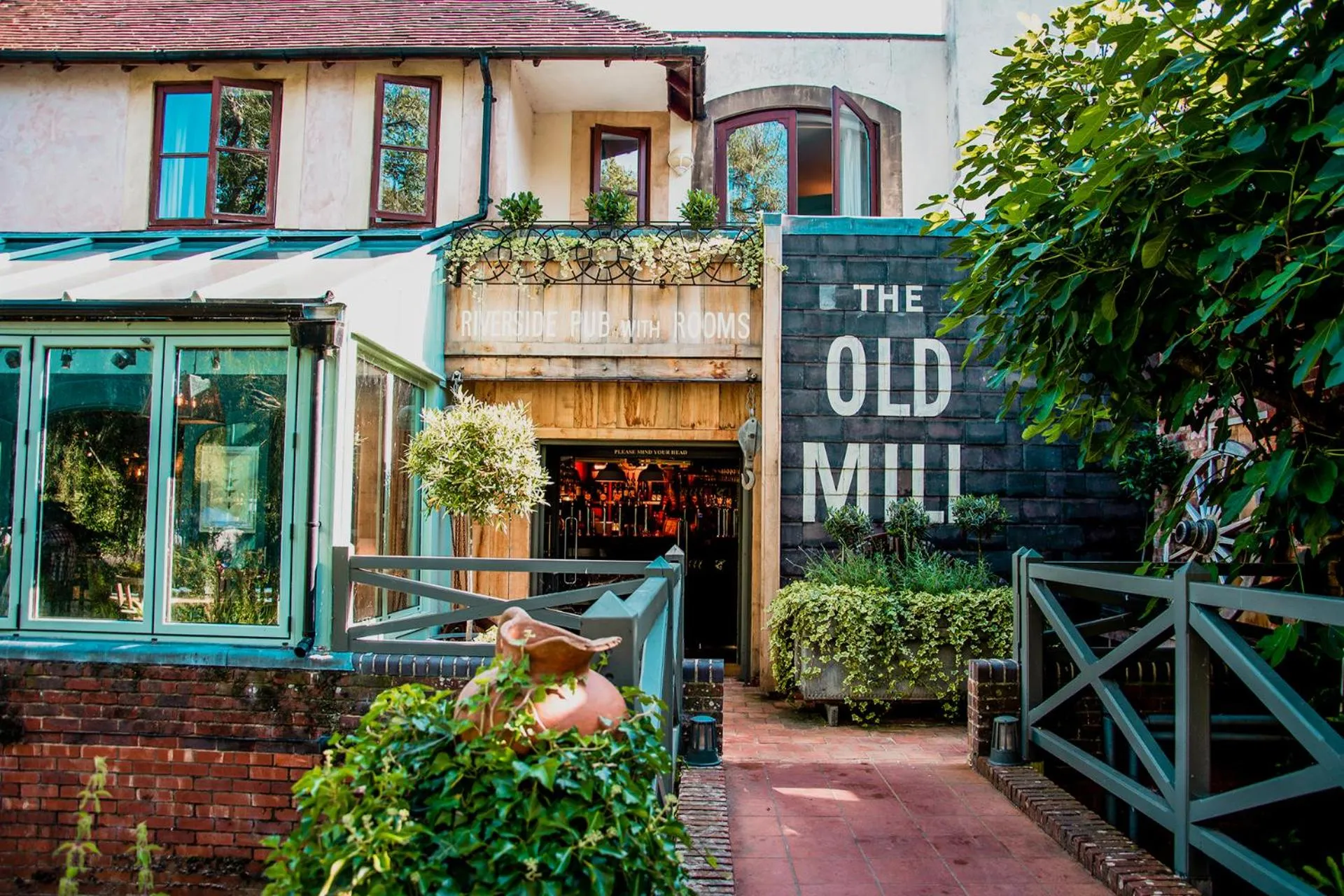 Restaurant/places to eat in The Old Mill