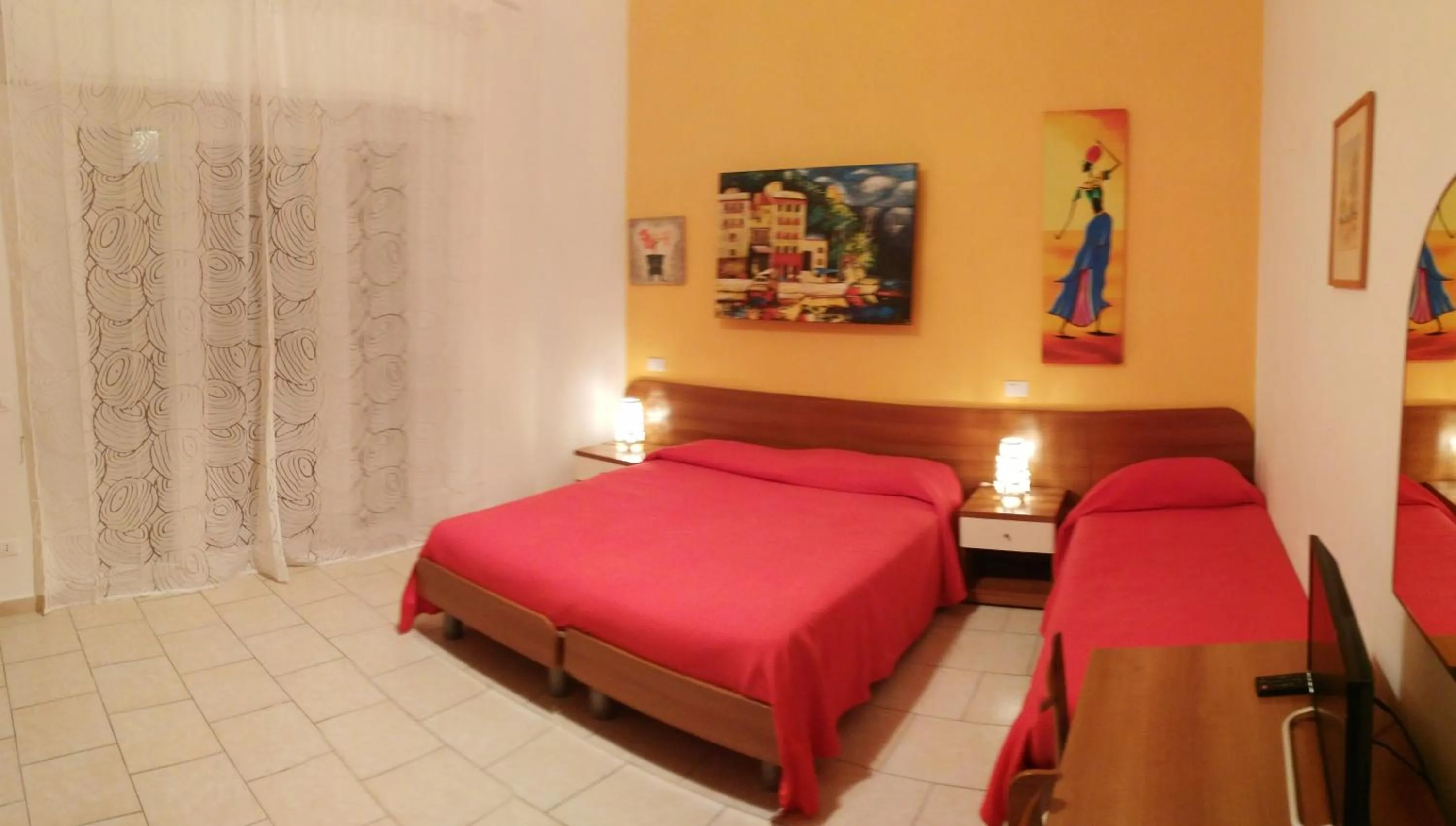 Photo of the whole room, Bed in Residence Hotel Vittoria