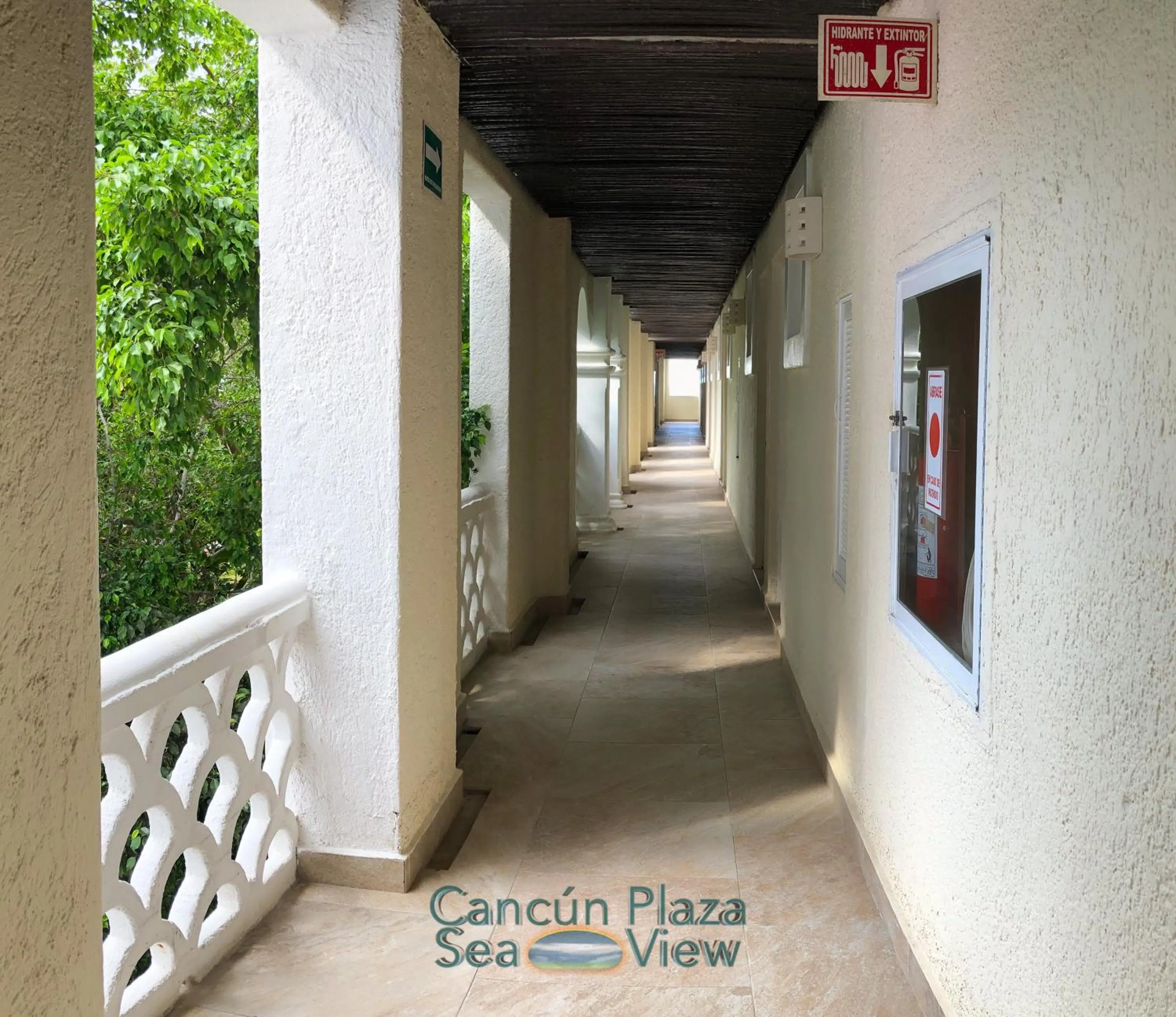 Property building in Cancún Plaza Sea View