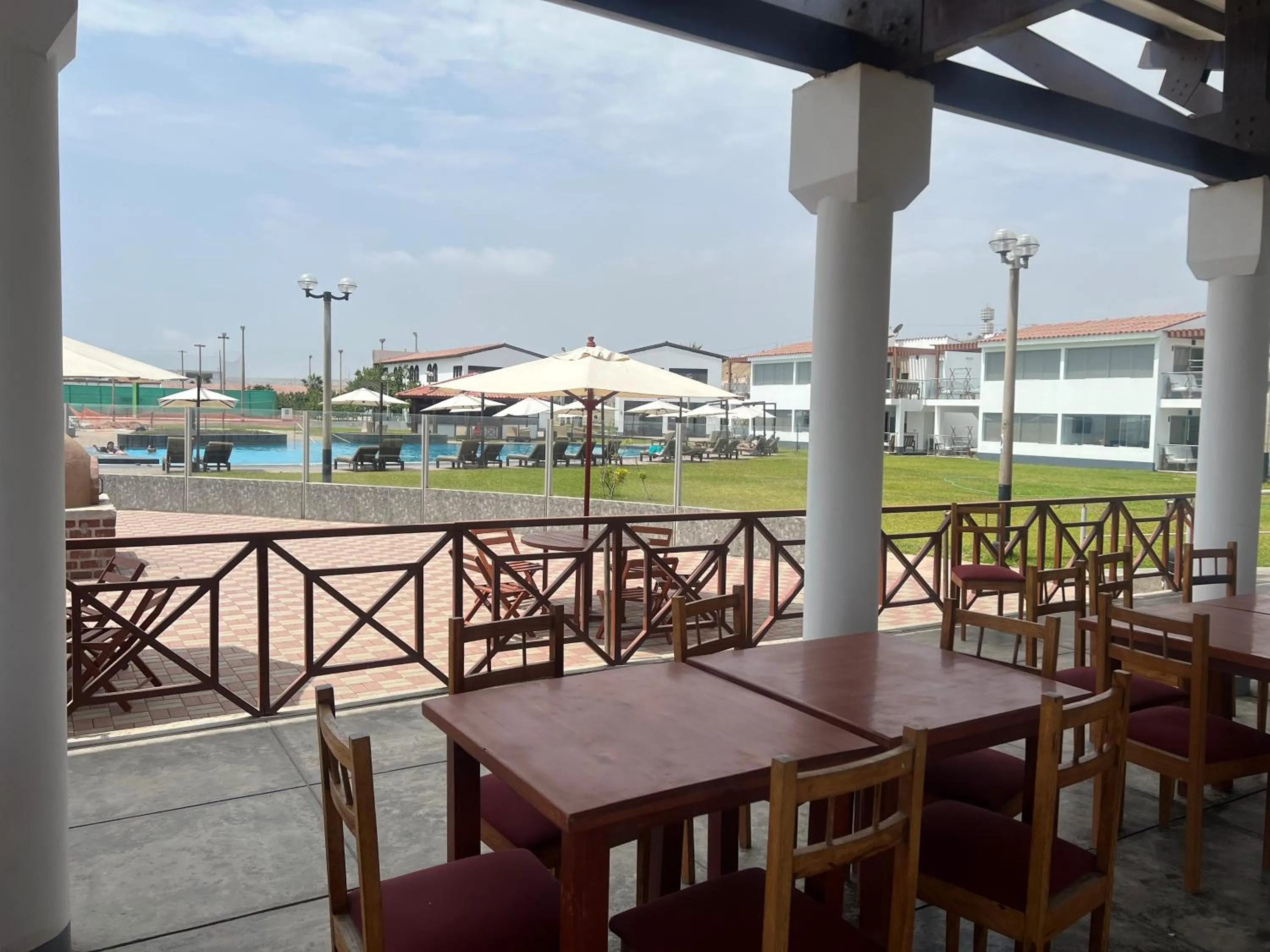 Restaurant/places to eat in DM Hoteles Asia