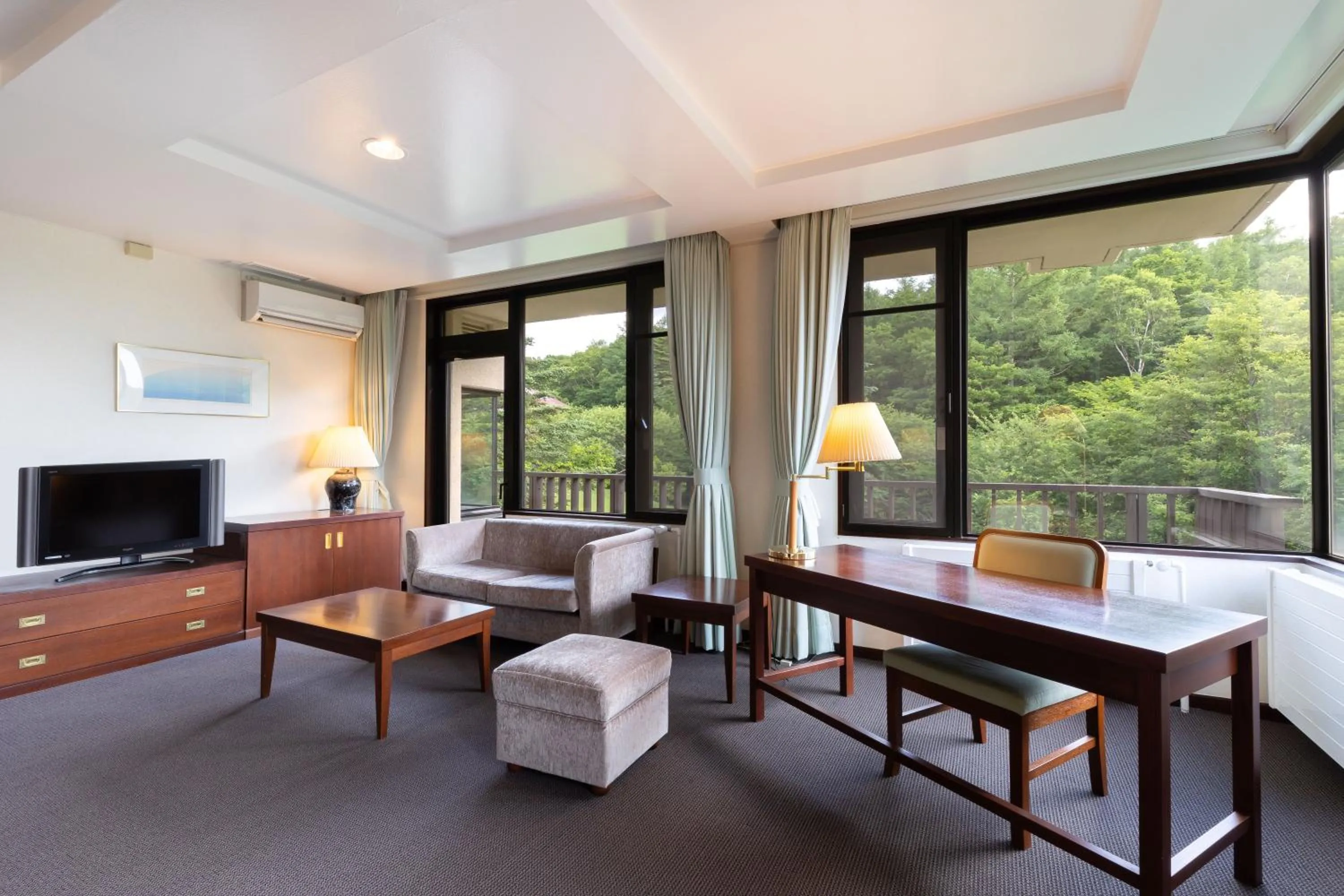 Photo of the whole room in Yatsugatake Kogen Lodge
