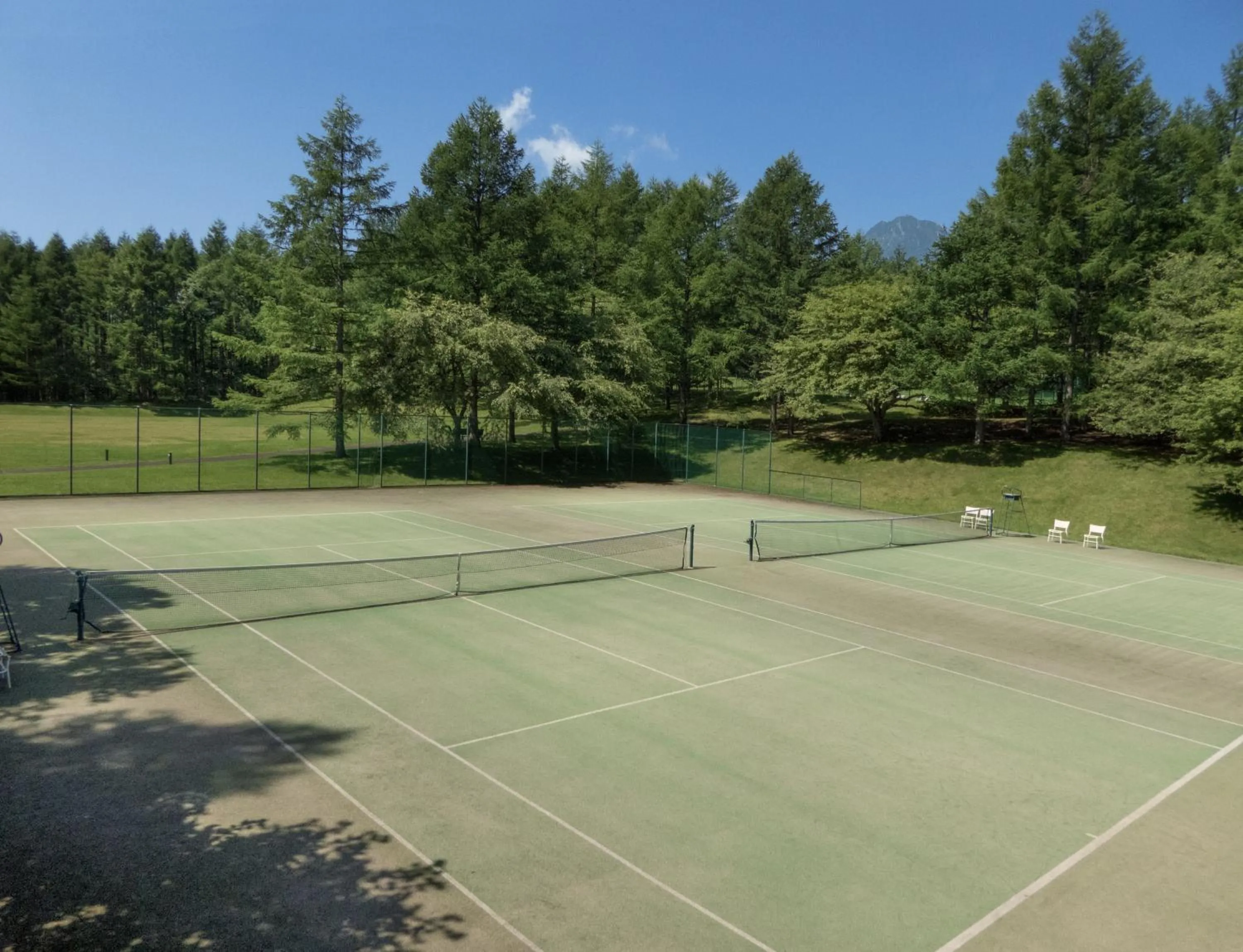 Tennis court in Yatsugatake Kogen Lodge