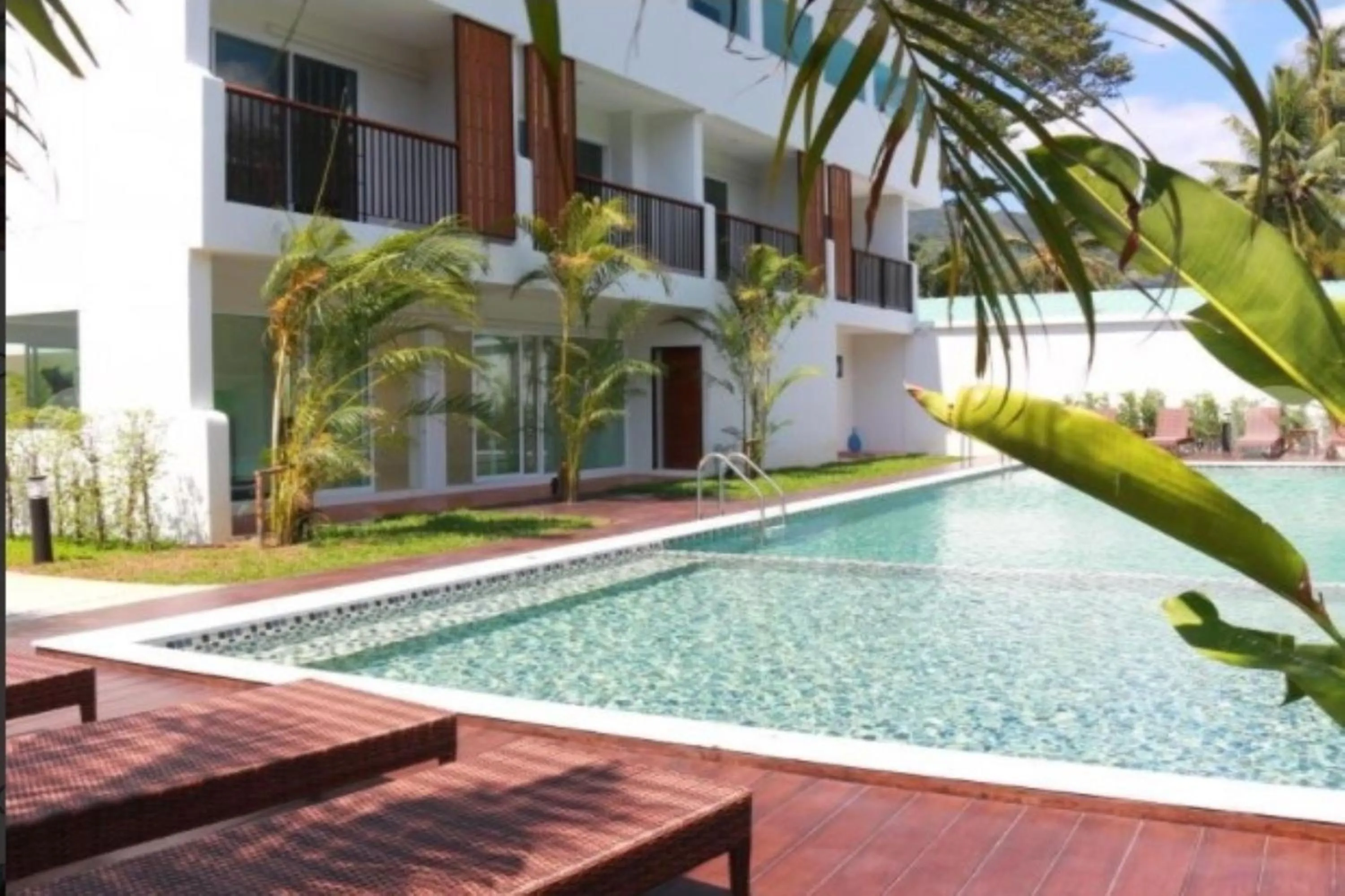 Swimming pool in Crystal Lamai Hotel