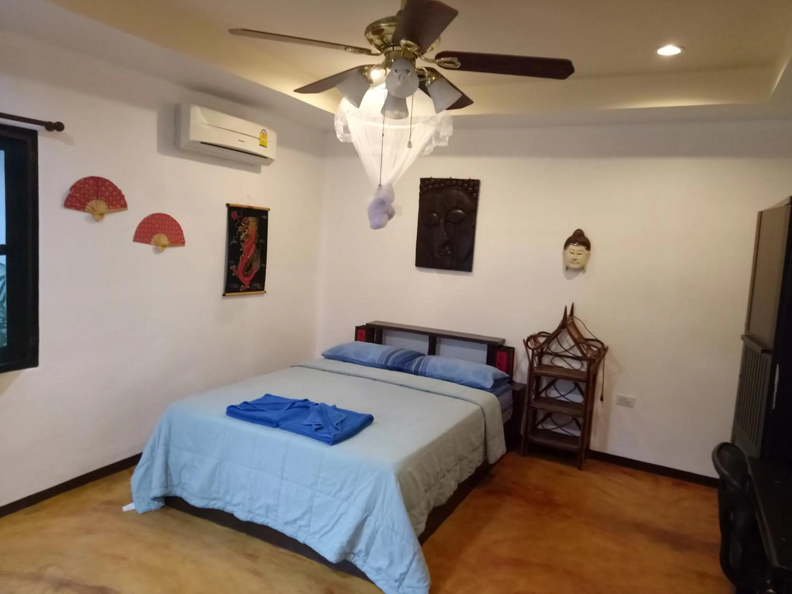 Photo of the whole room, Bed in Bee Nat Garden Resort