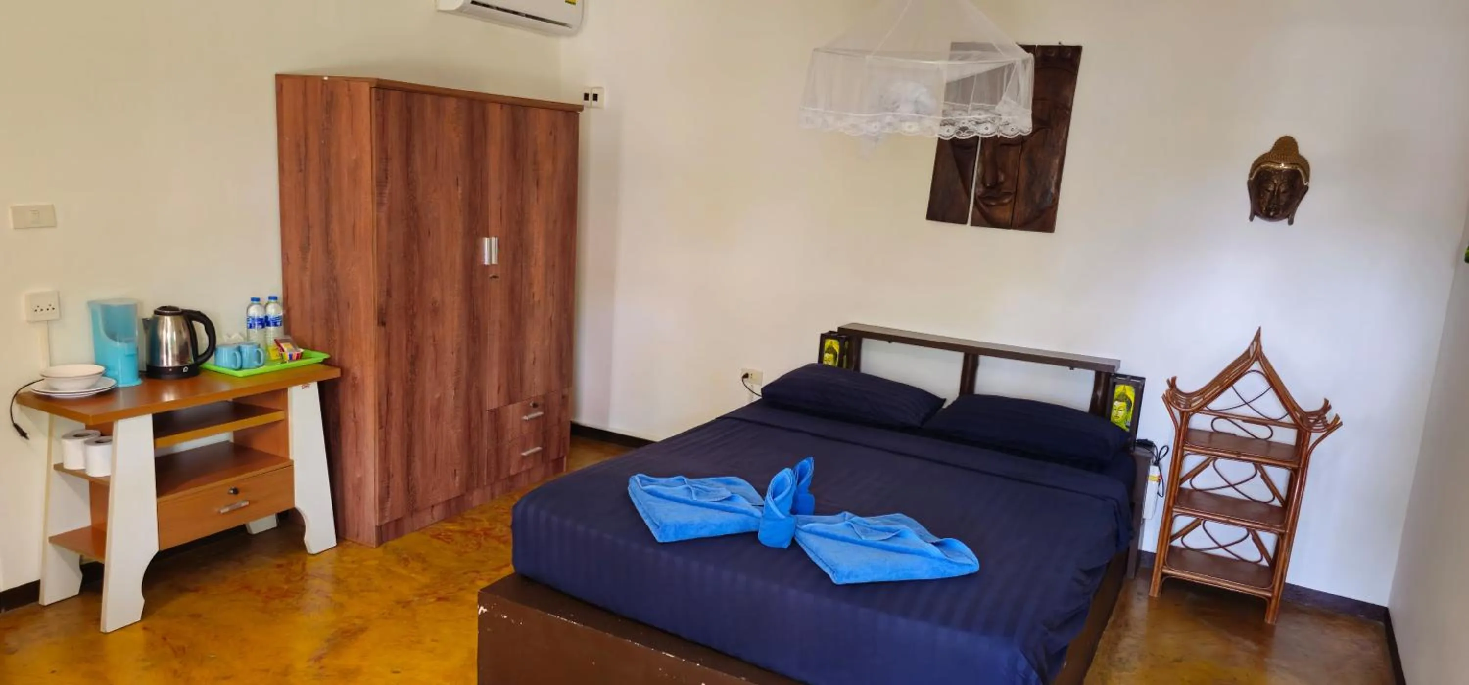 Photo of the whole room, Bed in Bee Nat Garden Resort