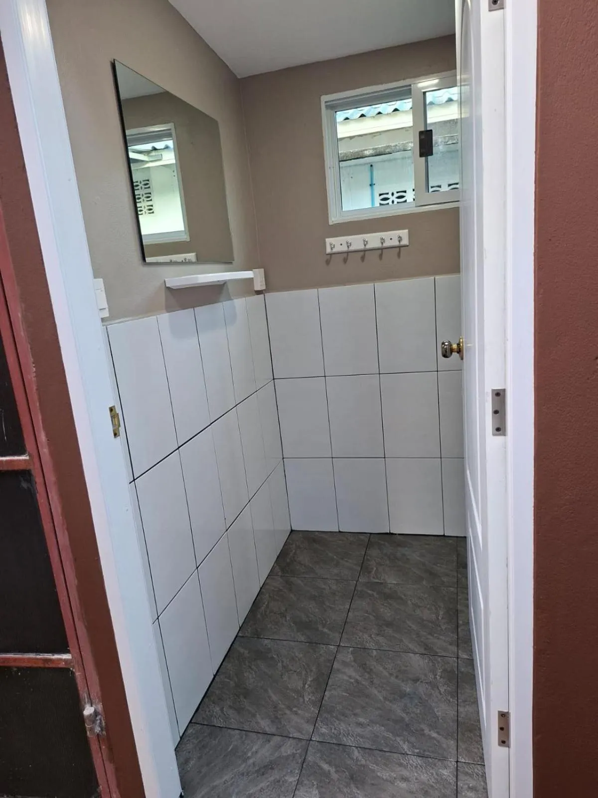 Shower in Bee Nat Garden Resort