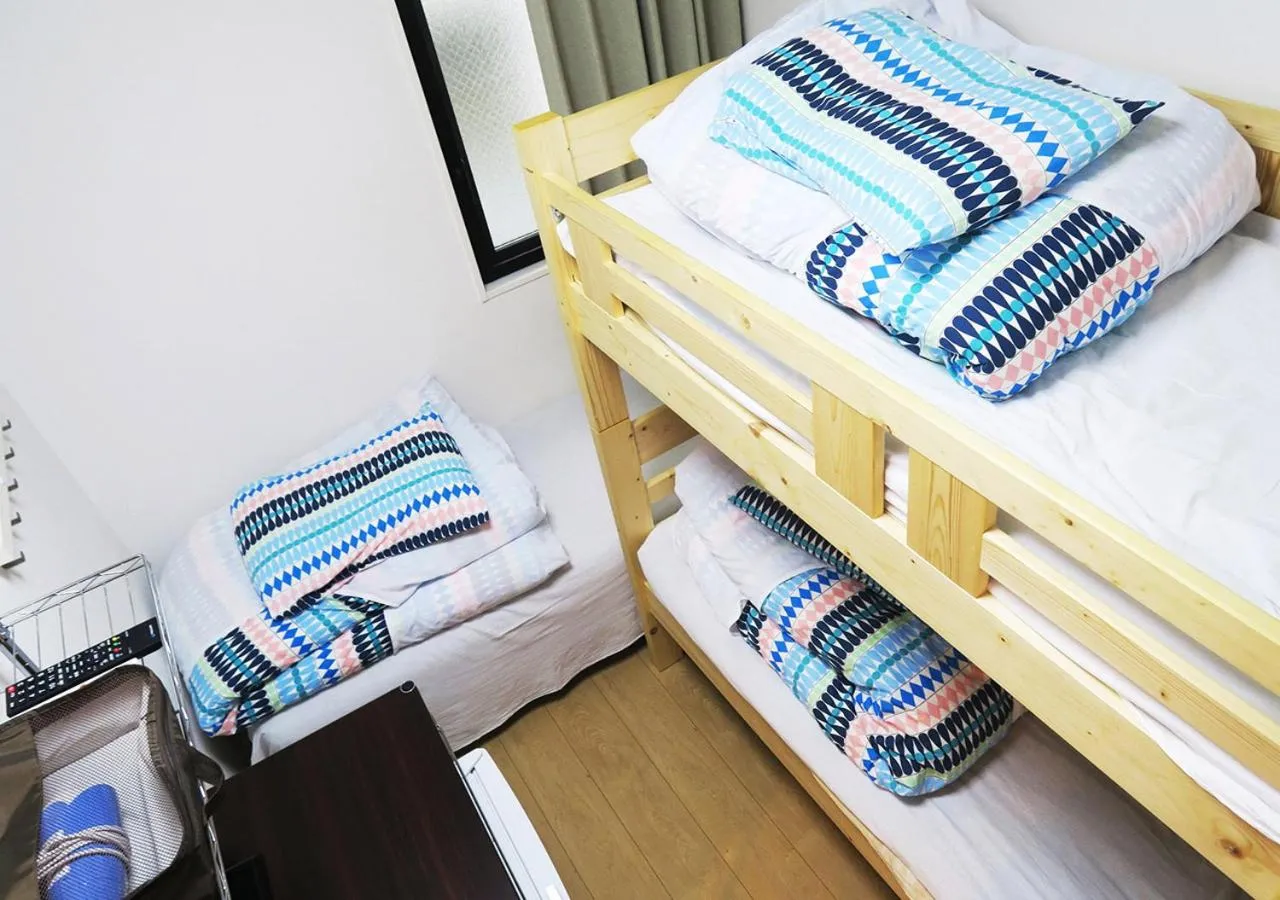 Photo of the whole room in Kangaroo Hotel Side B