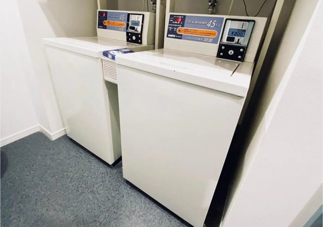 Area and facilities in Kangaroo Hotel Side B