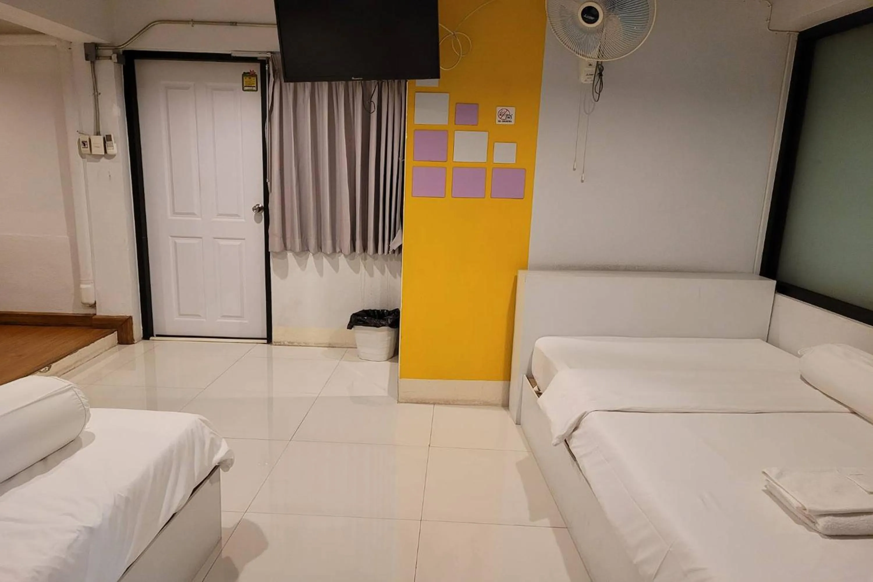 Bedroom, Bed in ASAYA House